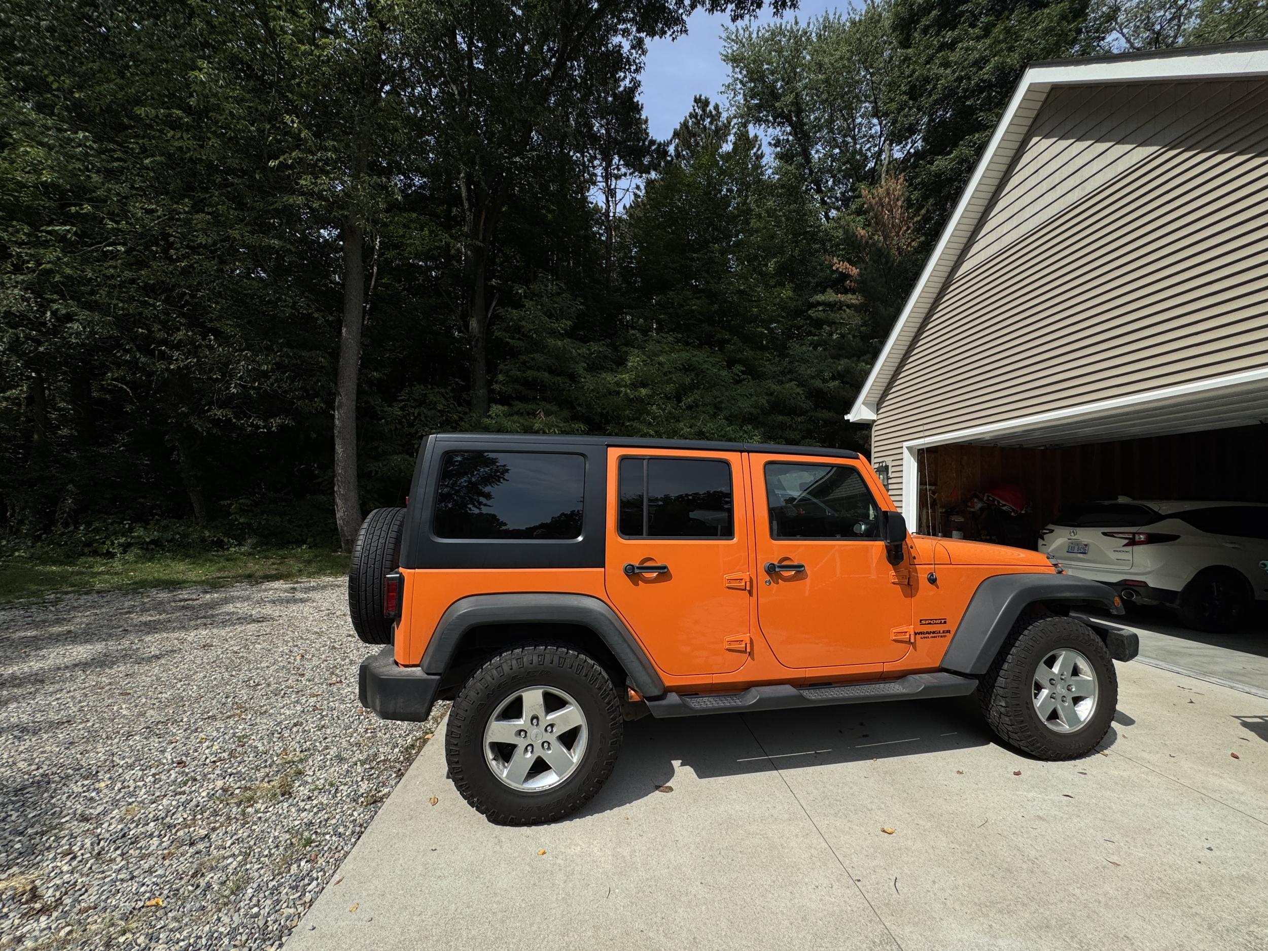 2012 Jeep Wrangler Unlimited Sport S 6-Speed - 3