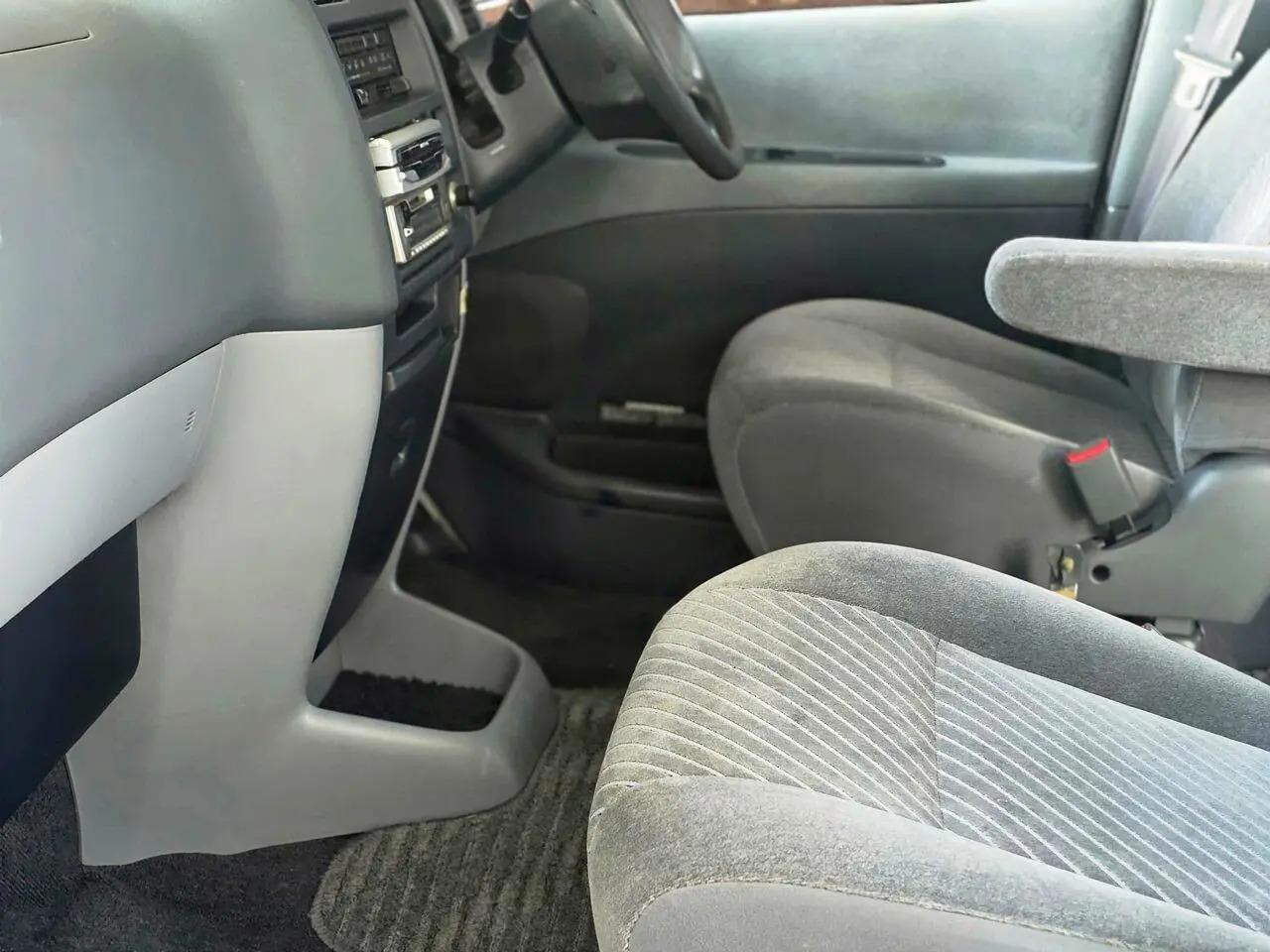 1996 Toyota Granvia