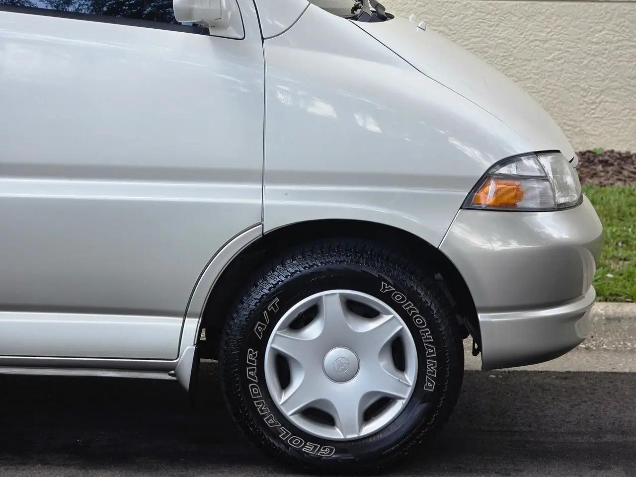1996 Toyota Granvia