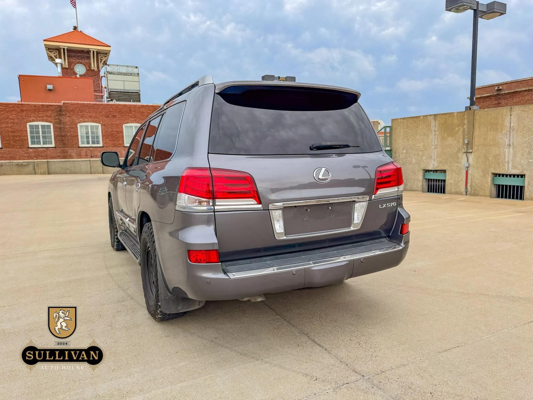 2014 Lexus LX 570