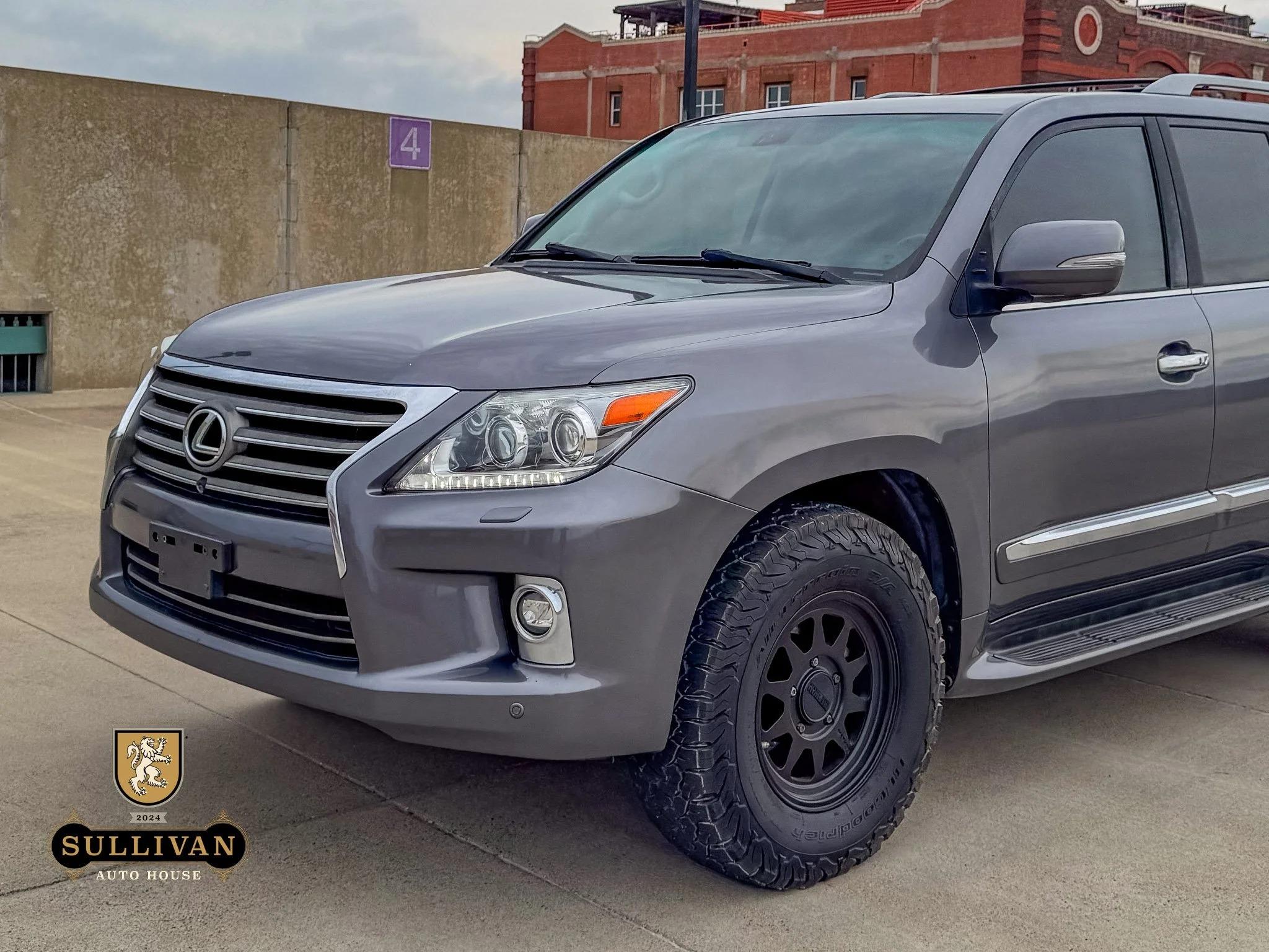 2014 Lexus LX 570