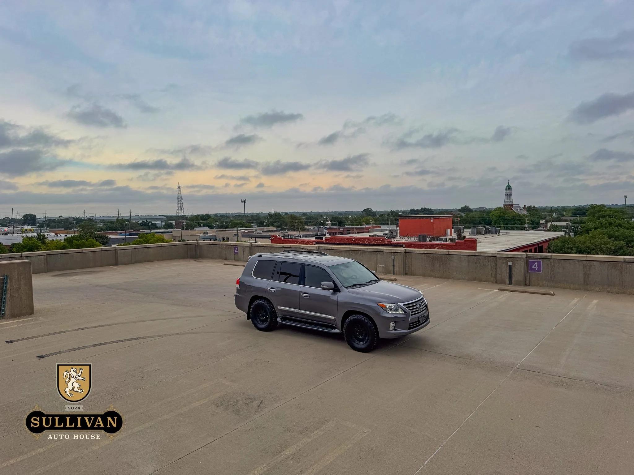 2014 Lexus LX 570