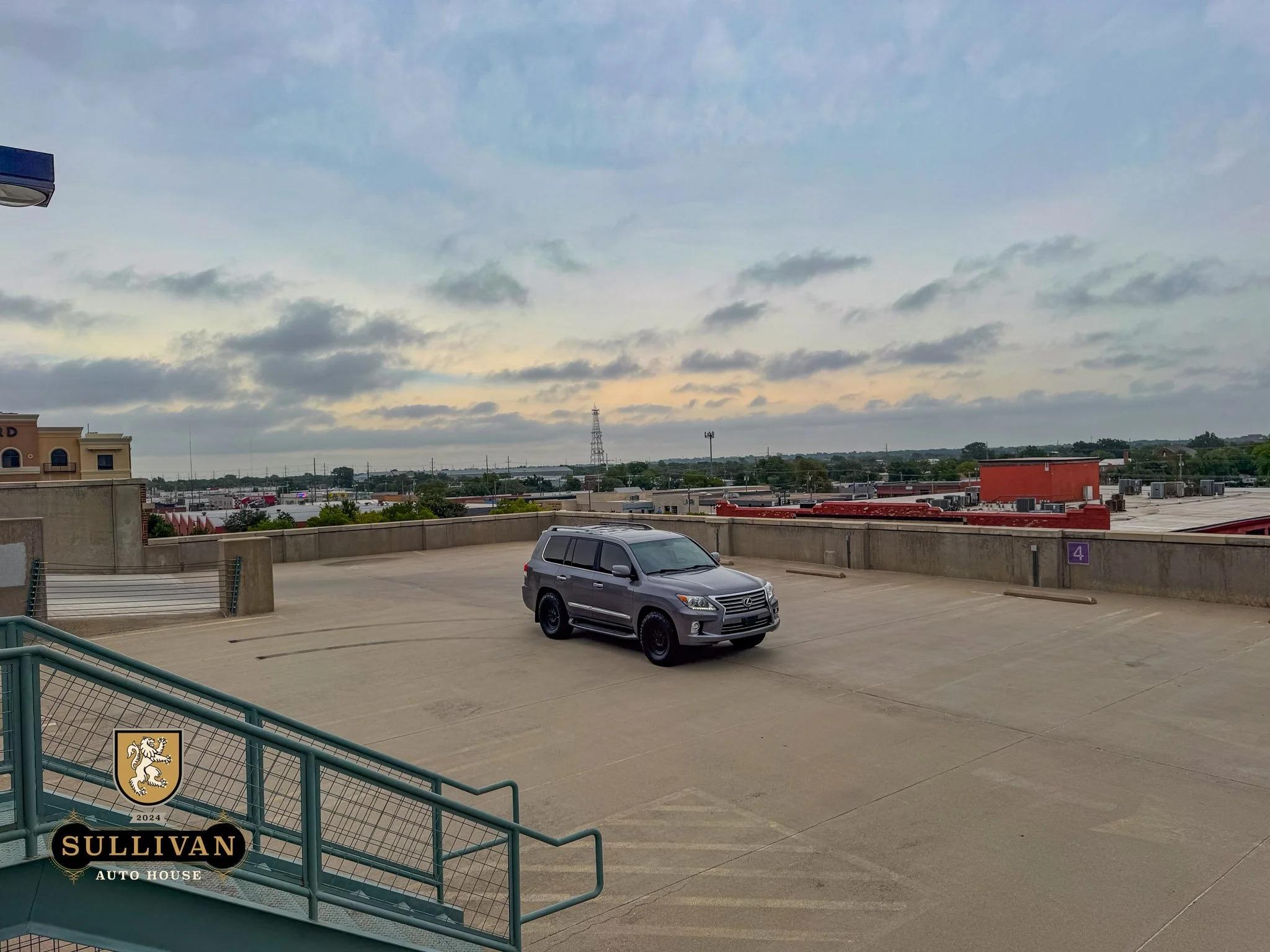2014 Lexus LX 570