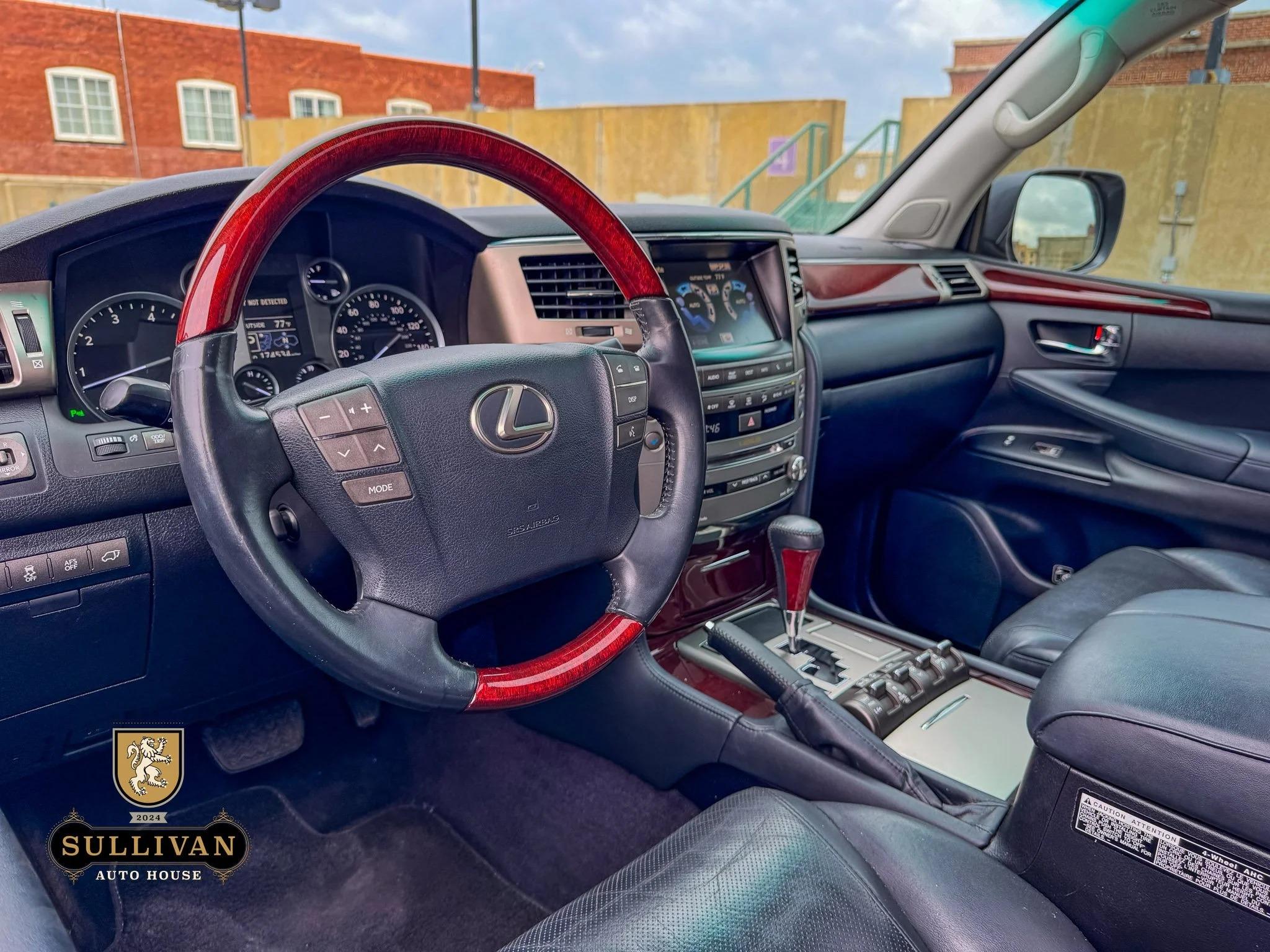 2014 Lexus LX 570