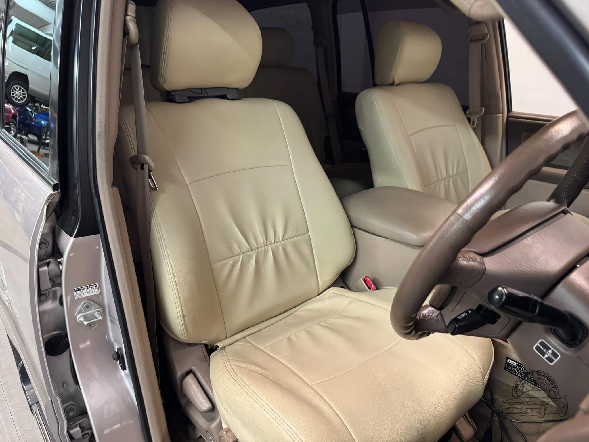 1998 Toyota Land Cruiser HDJ101 Active Vacation