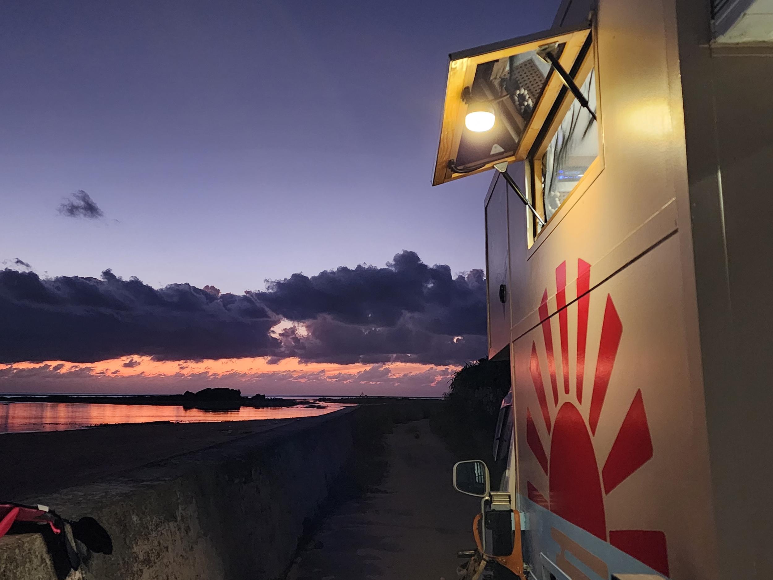 1999 Suzuki Carry Camper - 4