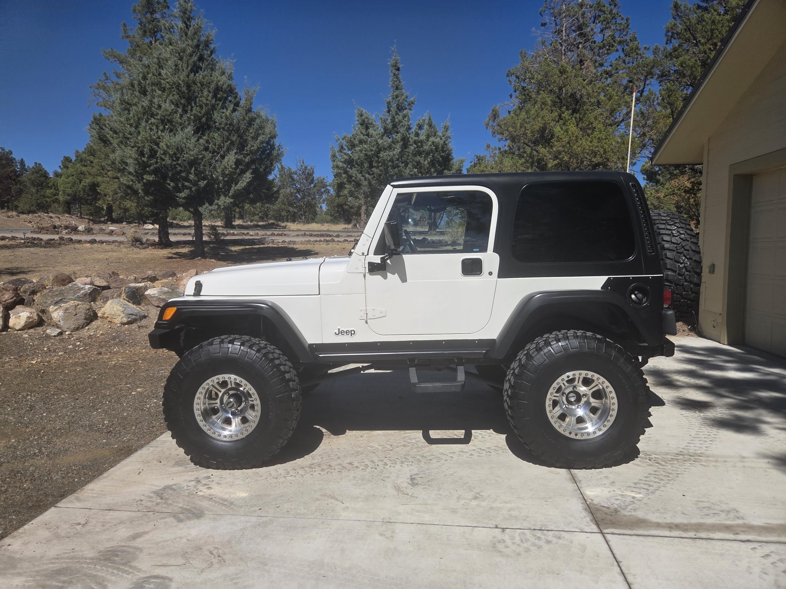 2001 Jeep Wrangler Sport - 2