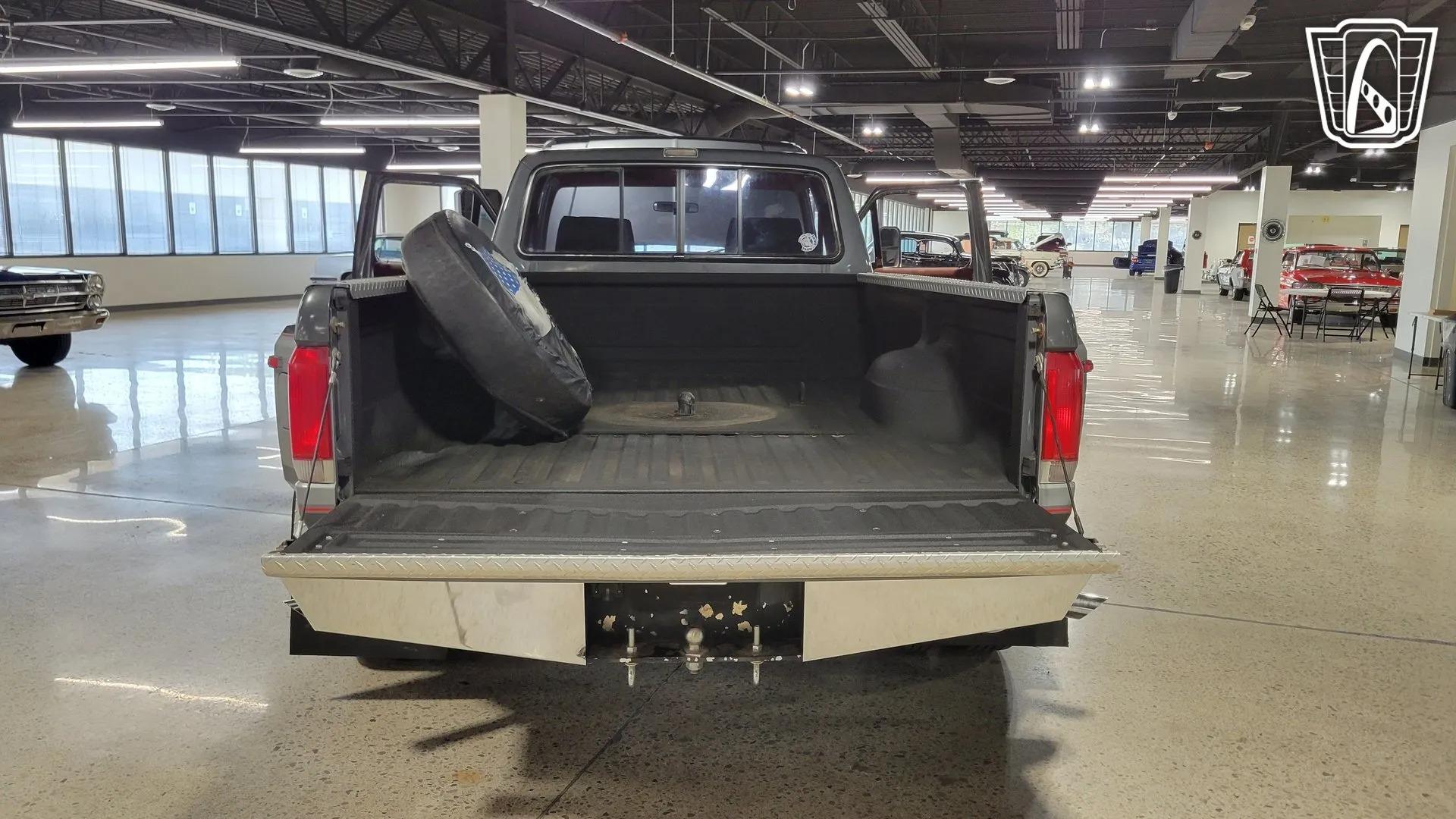 1987 Ford F-250 Centurion Dually