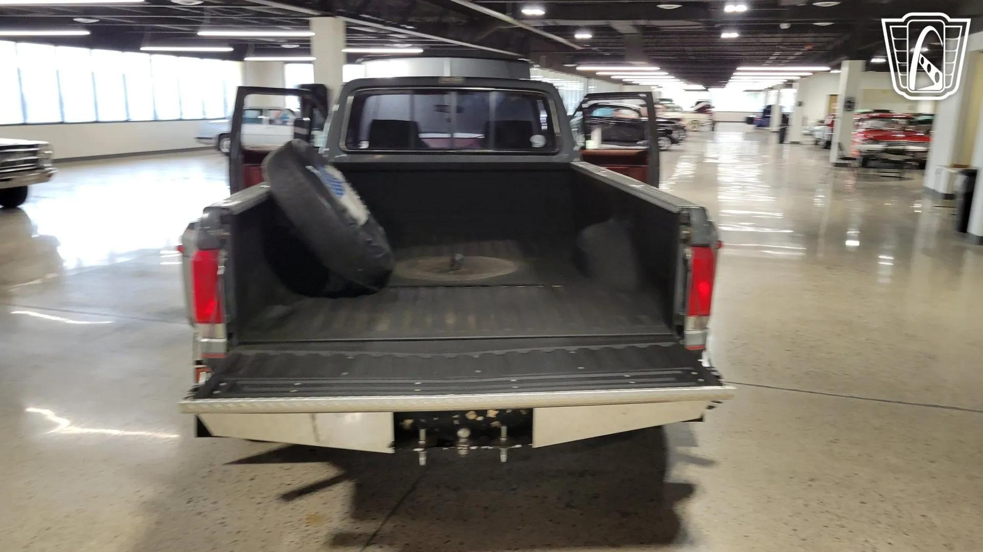 1987 Ford F-250 Centurion Dually