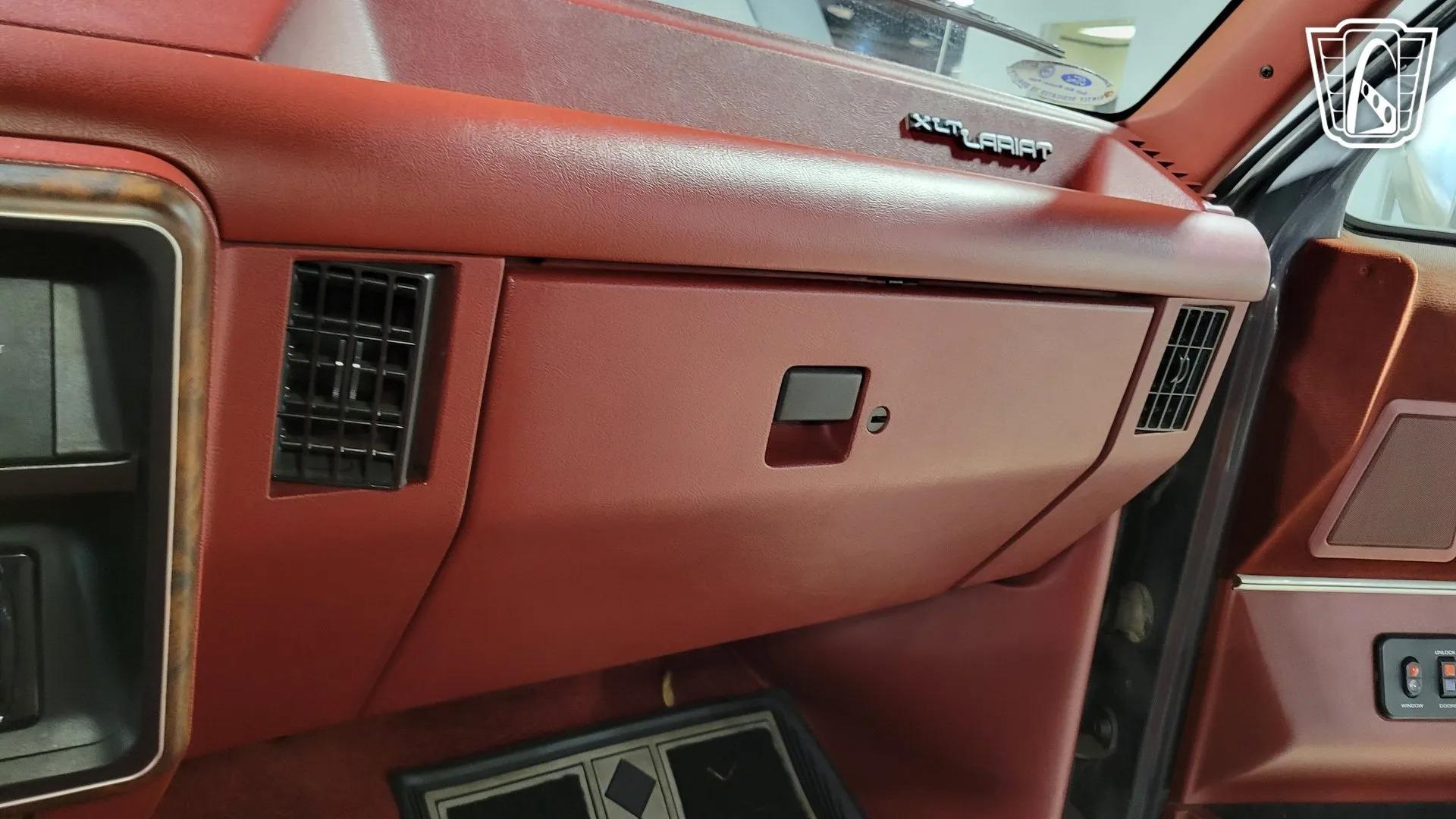 1987 Ford F-250 Centurion Dually