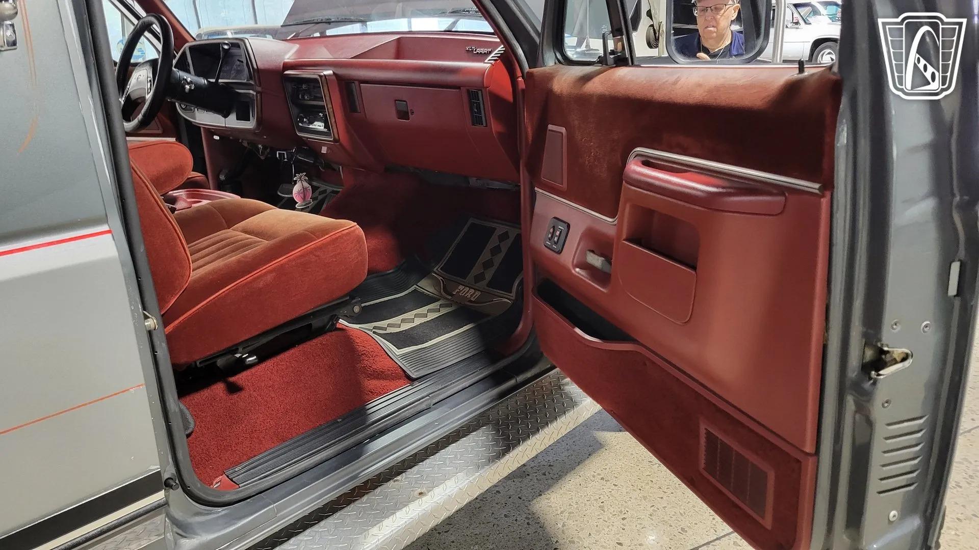 1987 Ford F-250 Centurion Dually