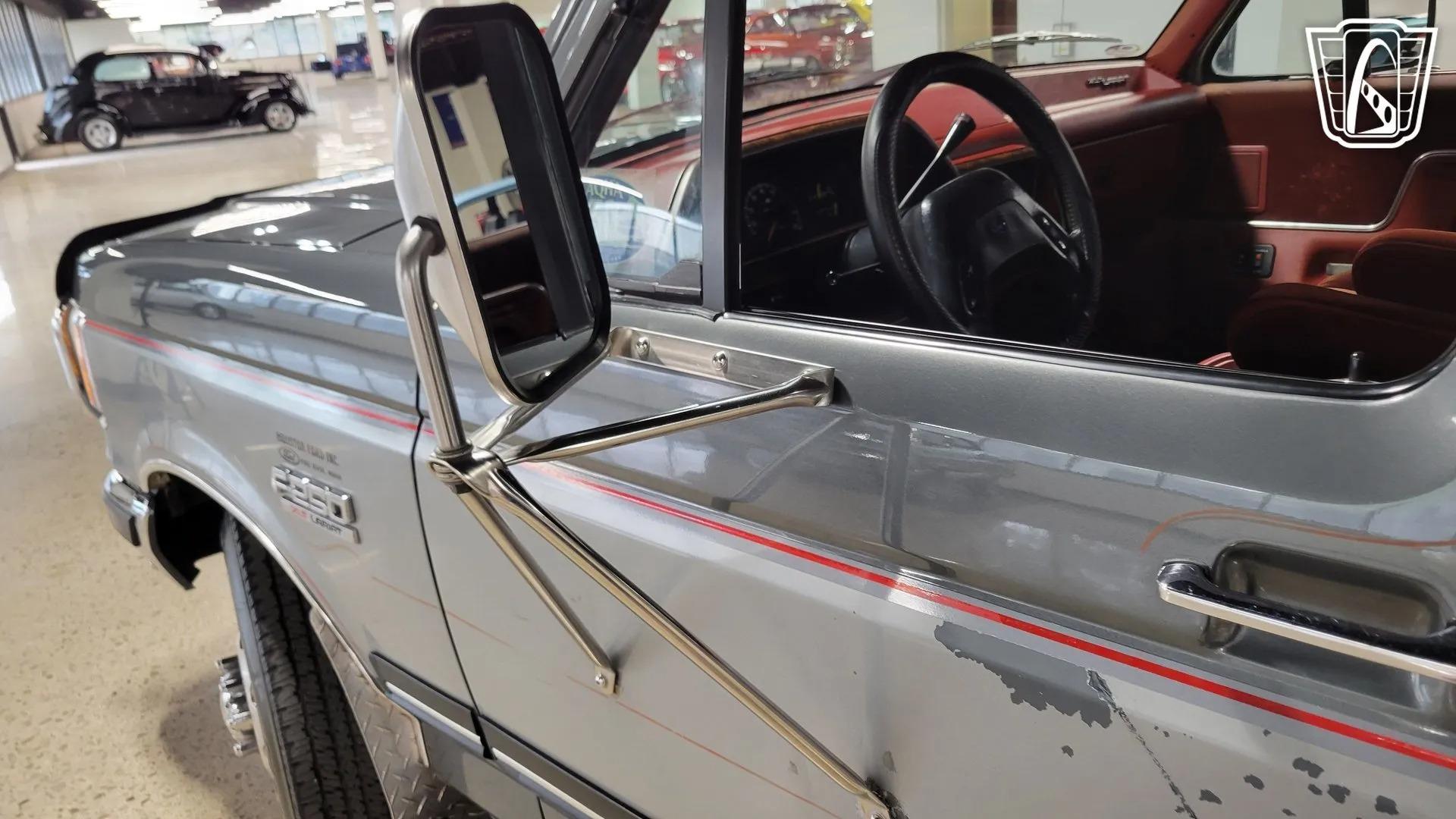 1987 Ford F-250 Centurion Dually