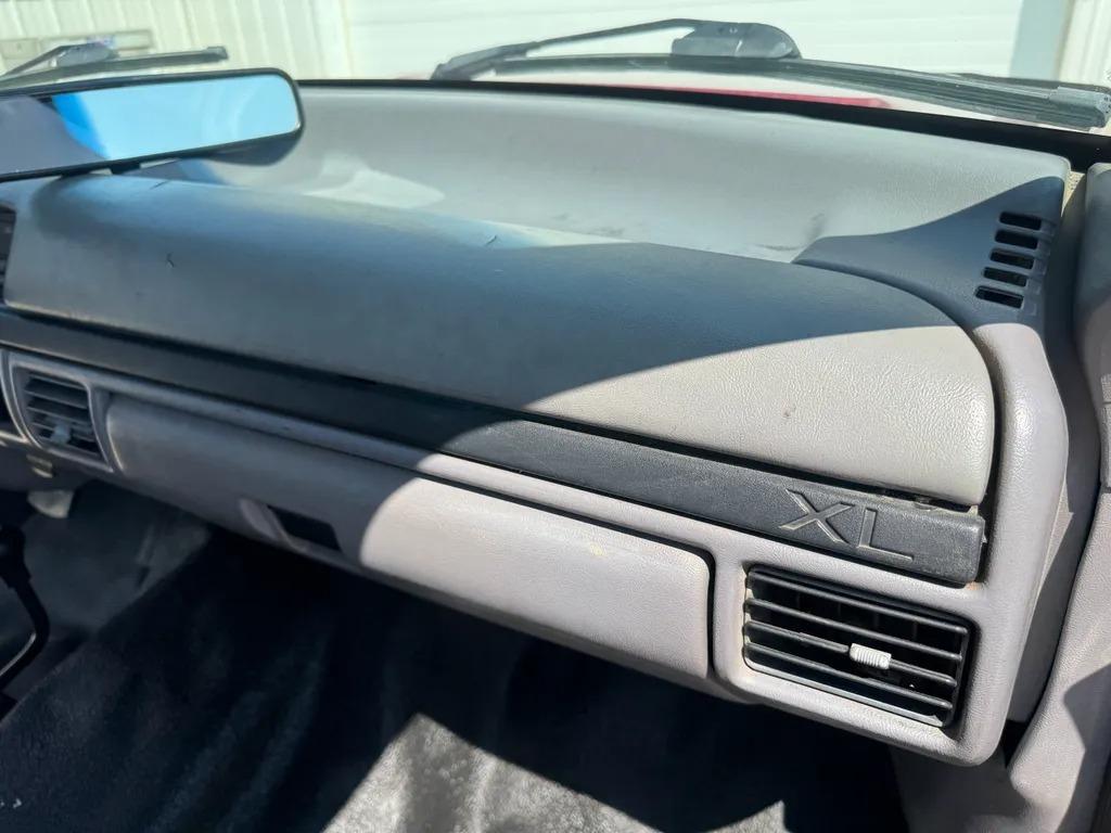 1996 Ford F-150 XL