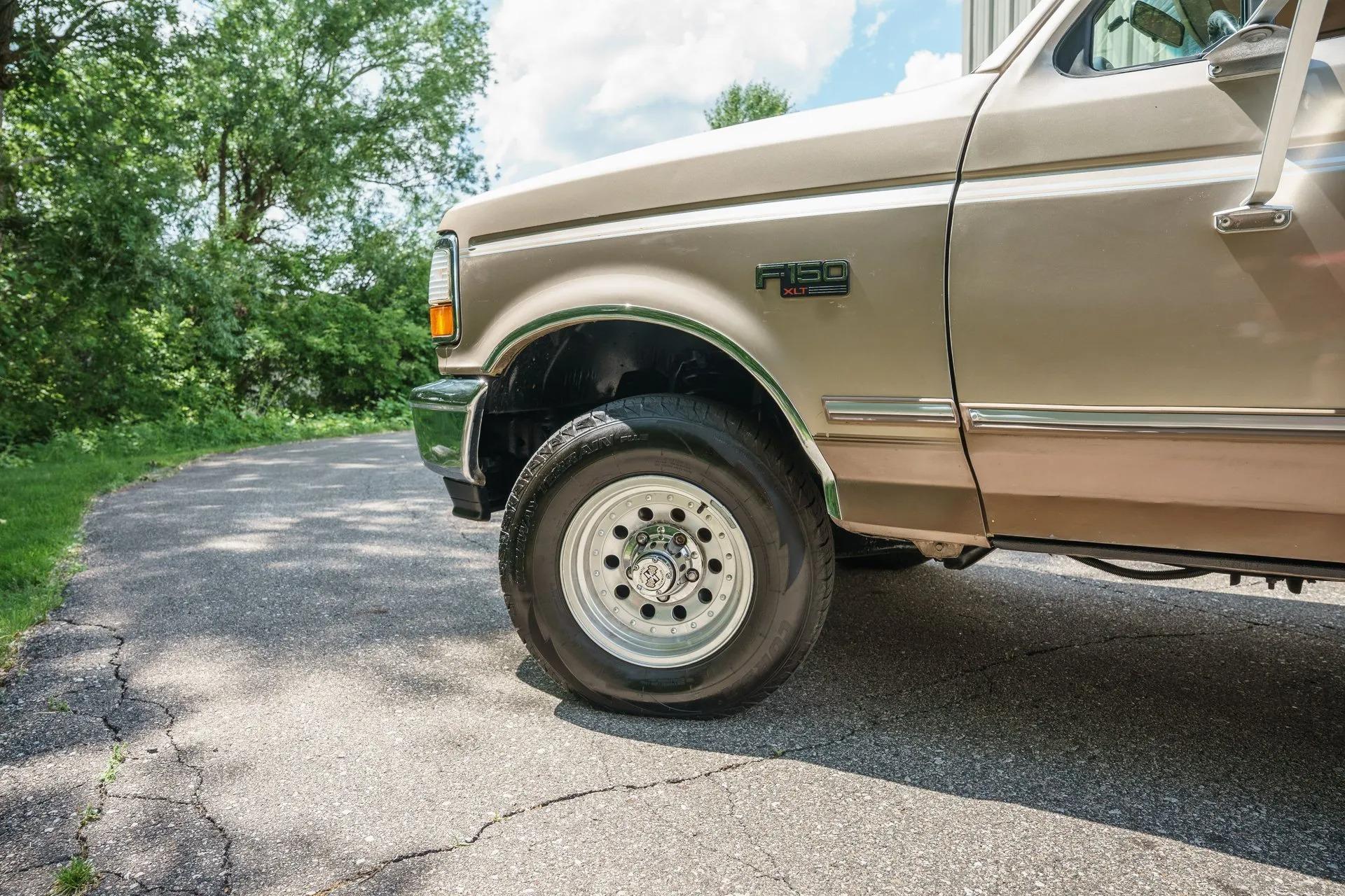 1993 Ford F-150 XLT