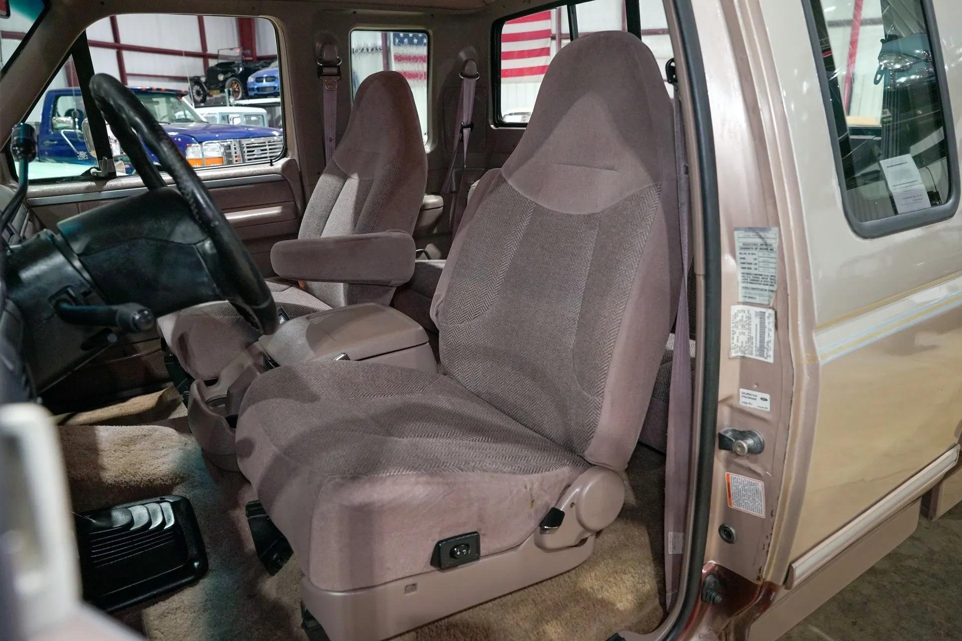 1993 Ford F-150 XLT