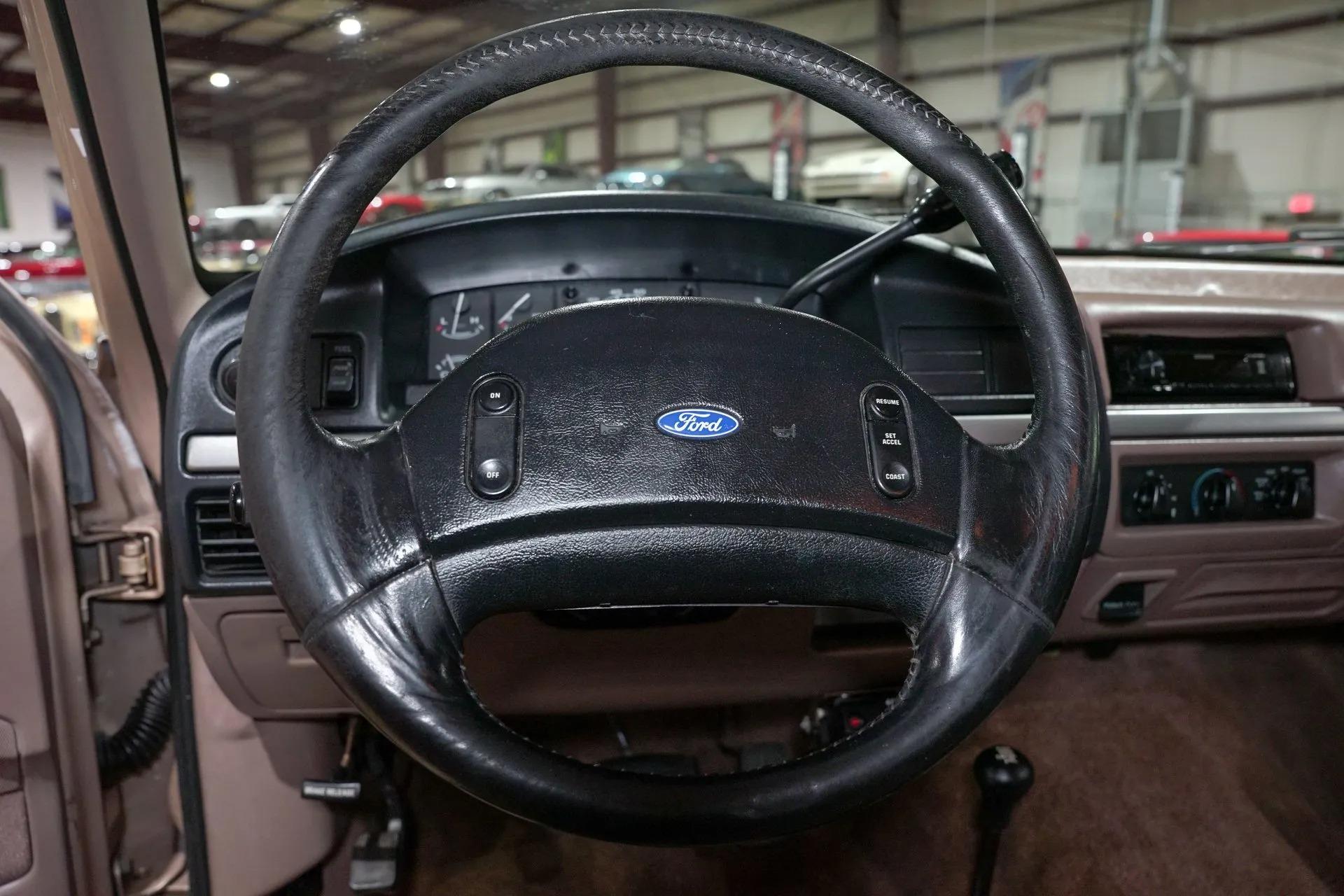 1993 Ford F-150 XLT