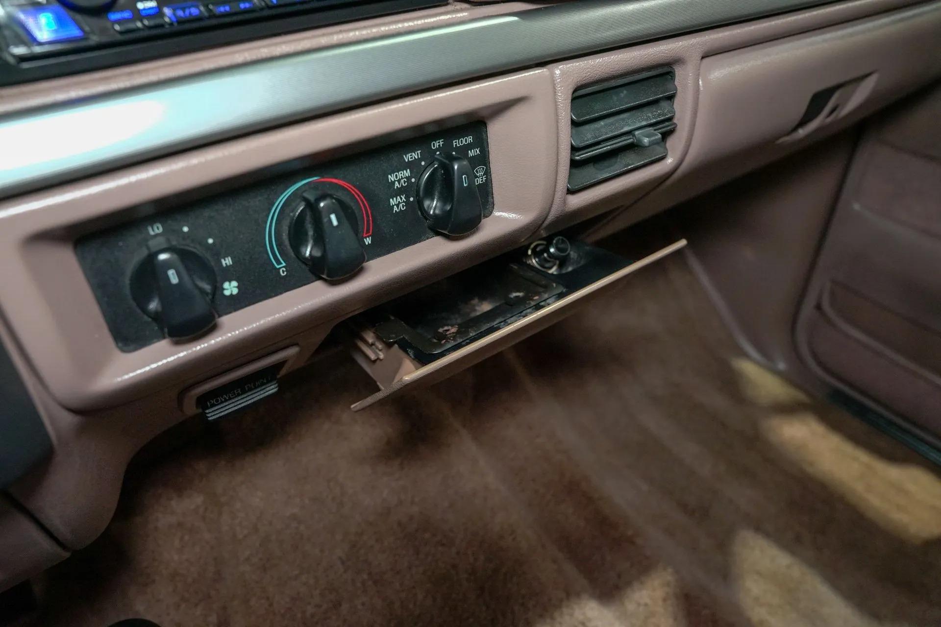 1993 Ford F-150 XLT