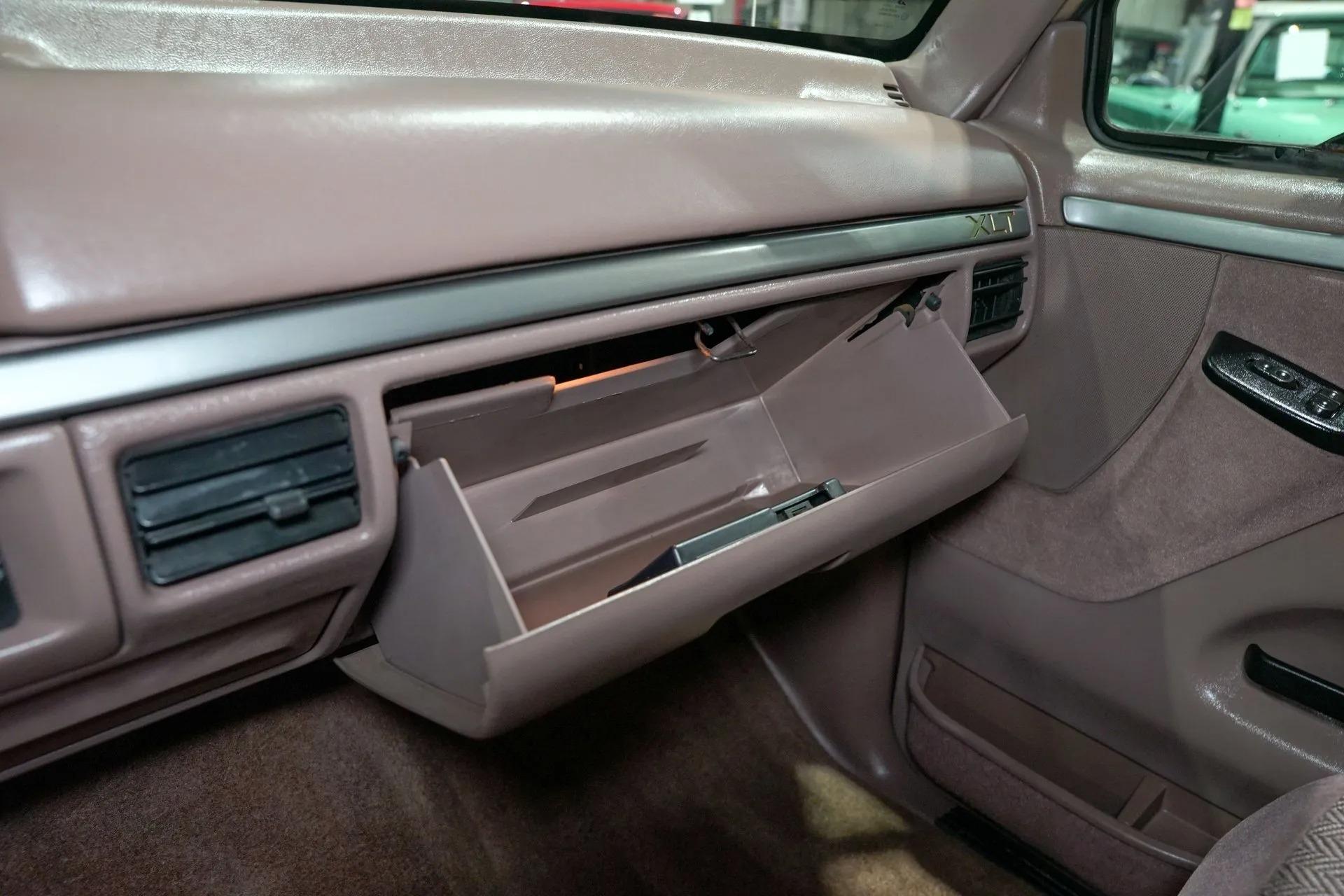 1993 Ford F-150 XLT