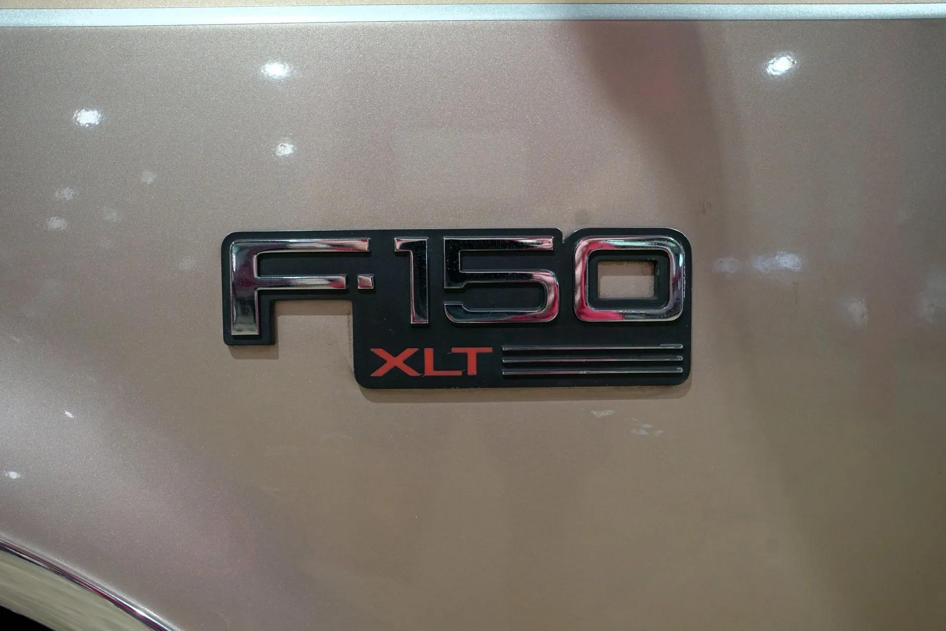 1993 Ford F-150 XLT