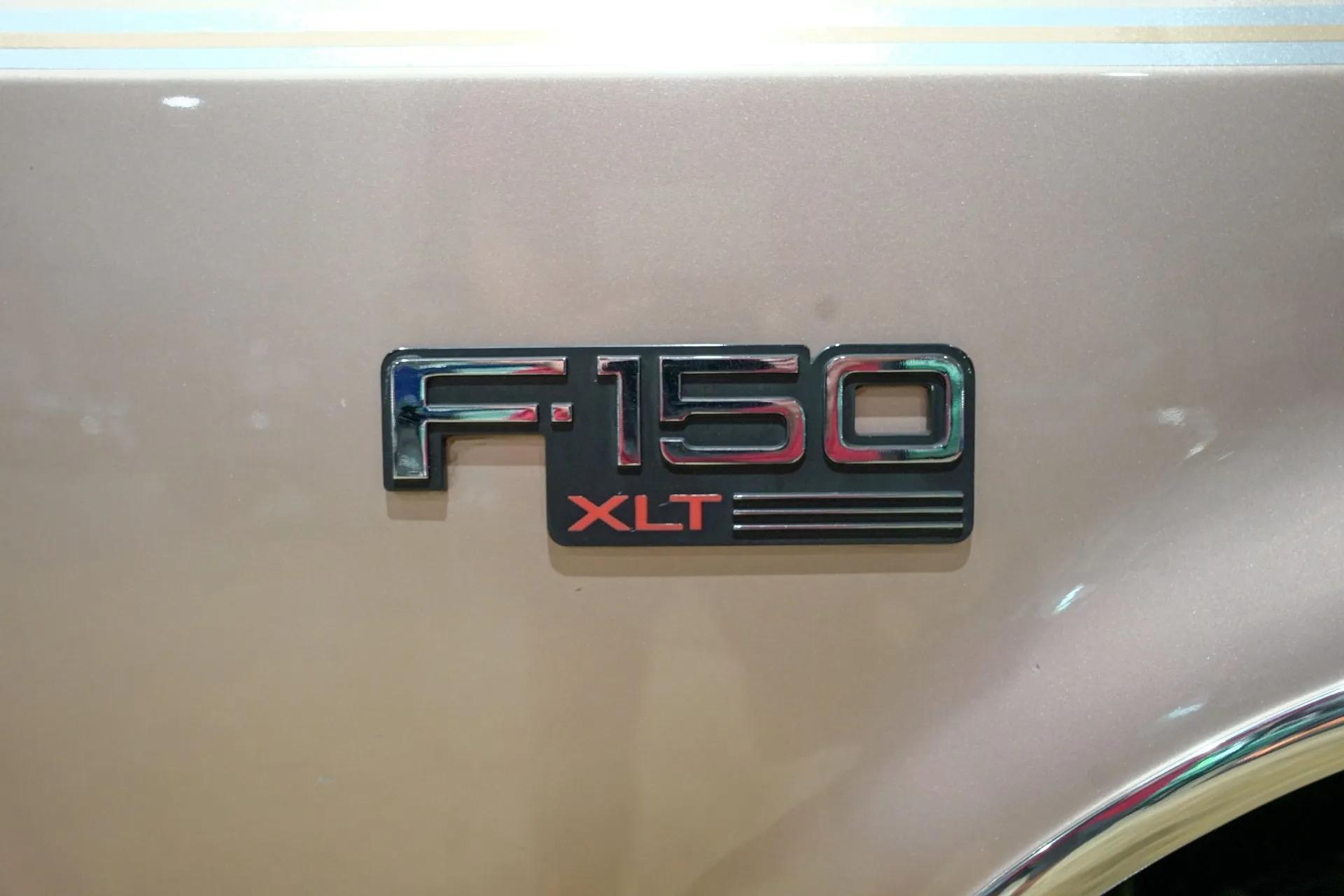1993 Ford F-150 XLT