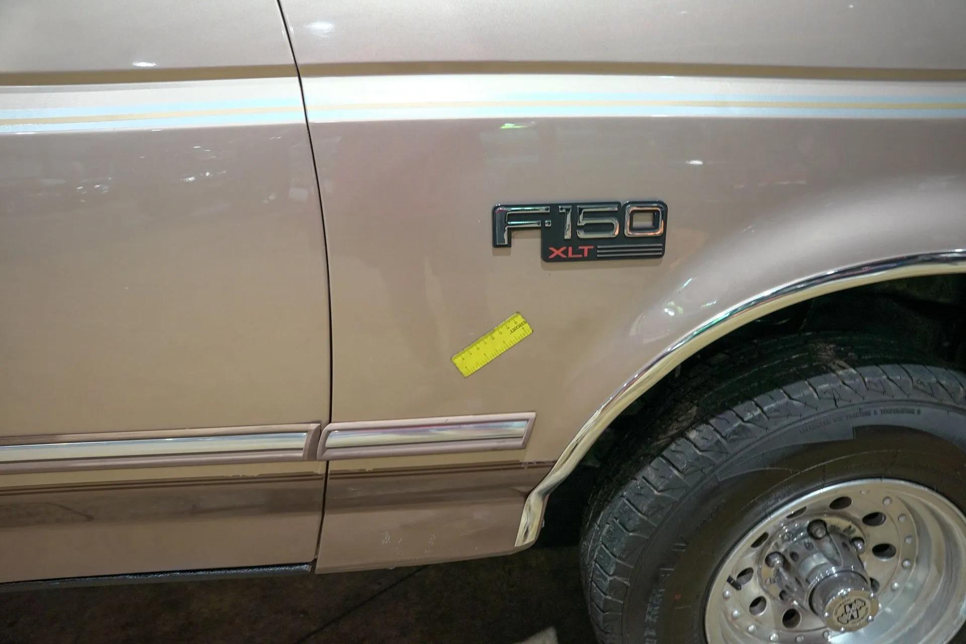 1993 Ford F-150 XLT