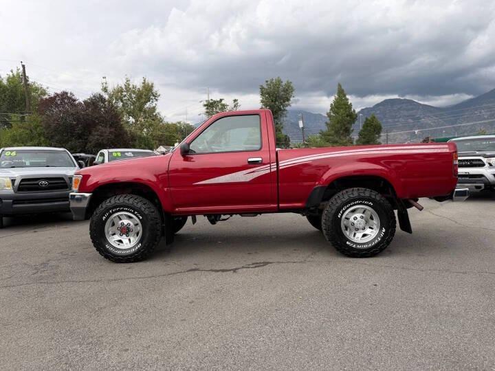 1993 Toyota Pickup DLX - 3