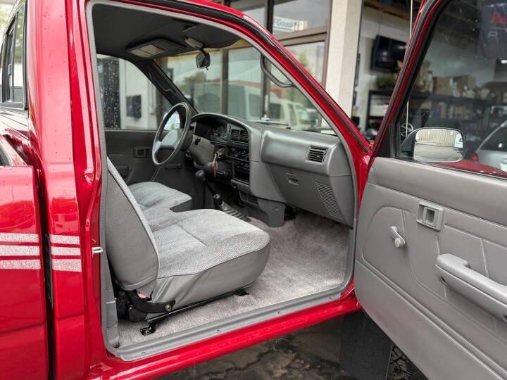 1993 Toyota Pickup DLX