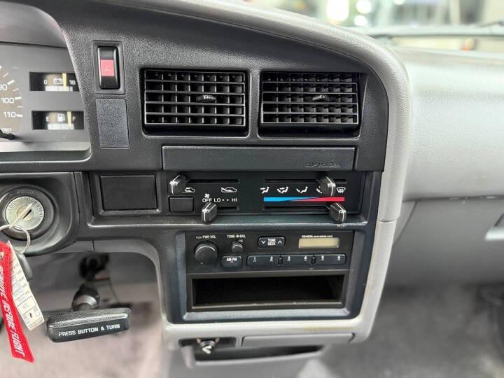 1993 Toyota Pickup DLX