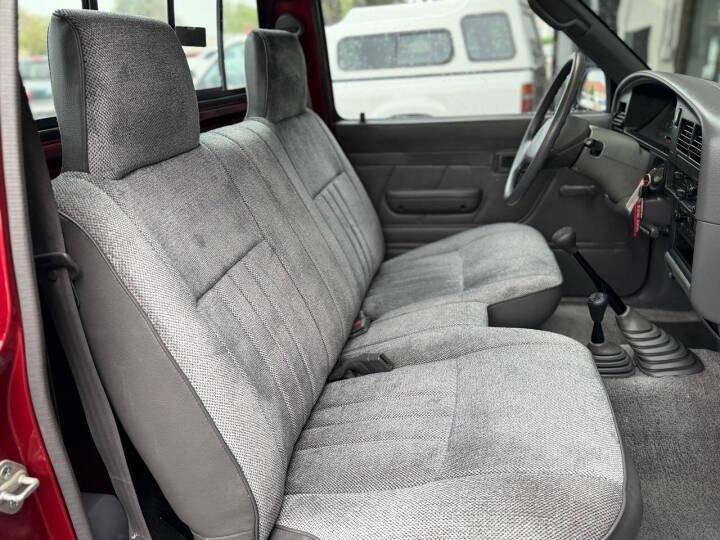 1993 Toyota Pickup DLX
