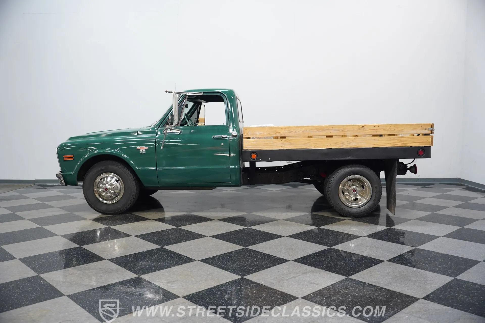 1968 Chevrolet C30 Flatbed Dually - 3