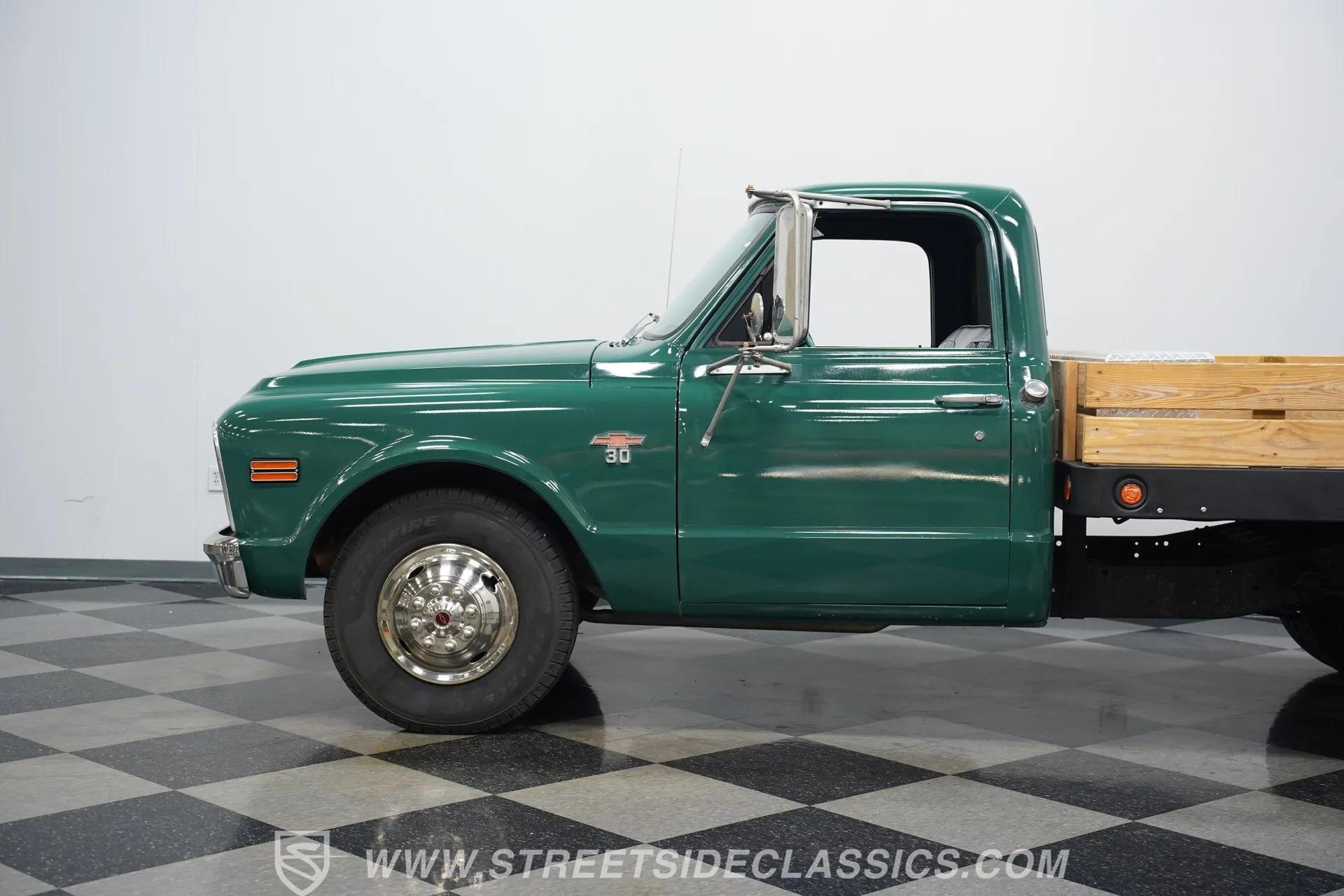 1968 Chevrolet C30 Flatbed Dually