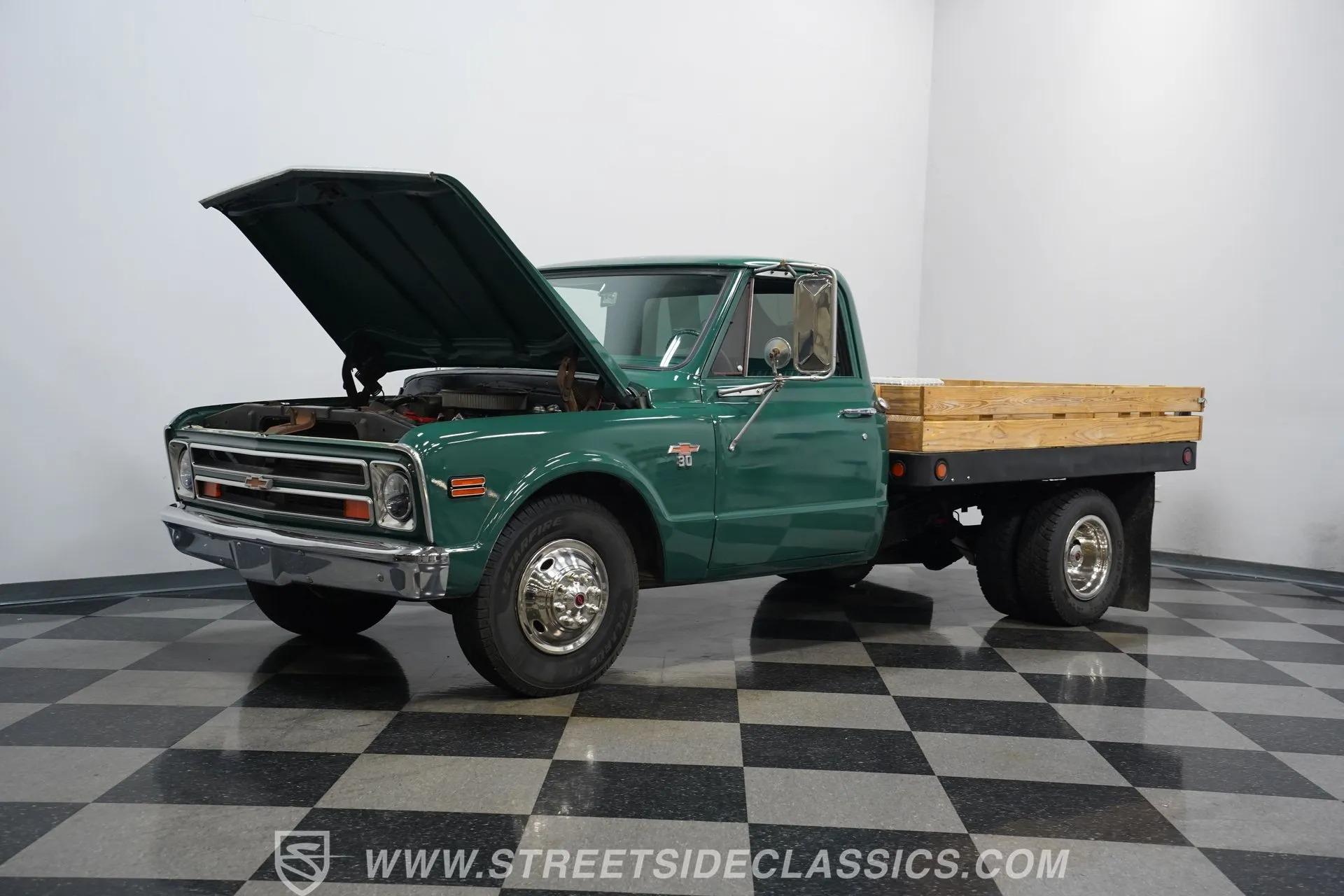 1968 Chevrolet C30 Flatbed Dually