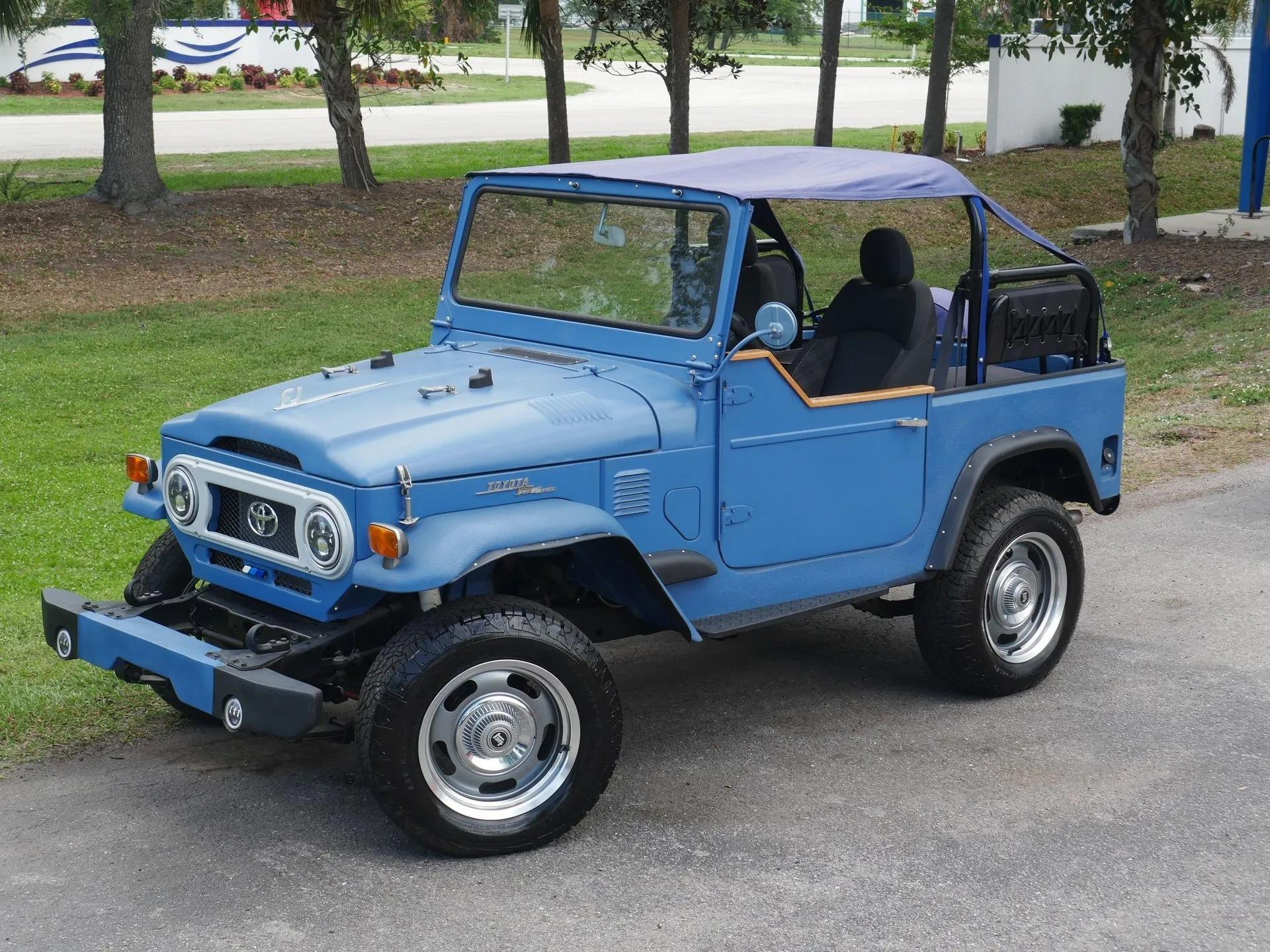 1972 Toyota Land Cruiser FJ40 - 5
