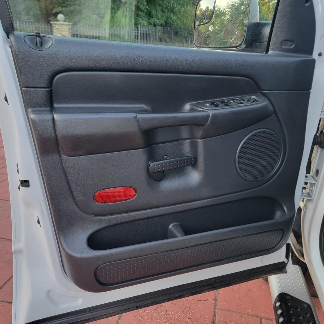 2005 Dodge Ram 3500 SLT Big Horn