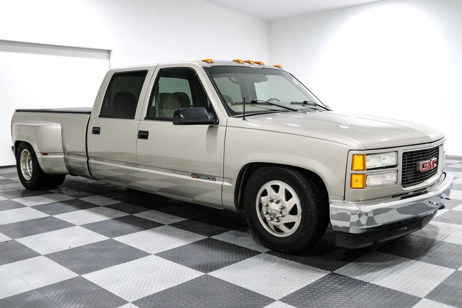 2000 GMC K3500 Dually