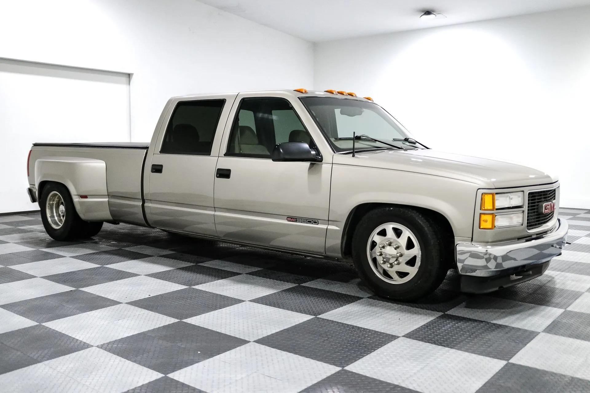 2000 GMC K3500 Dually