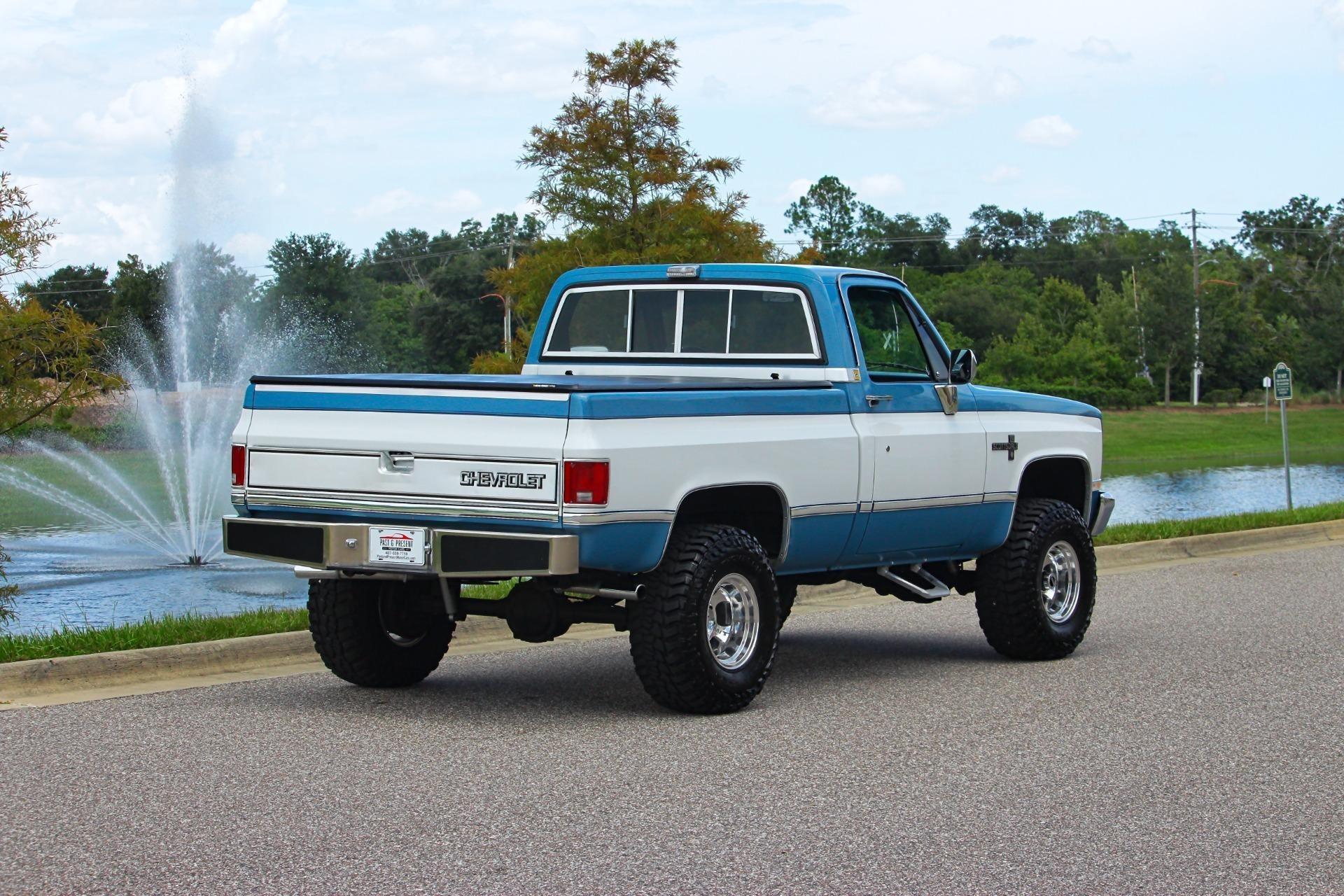 1984 Chevrolet K10 Scottsdale Silverado - 4