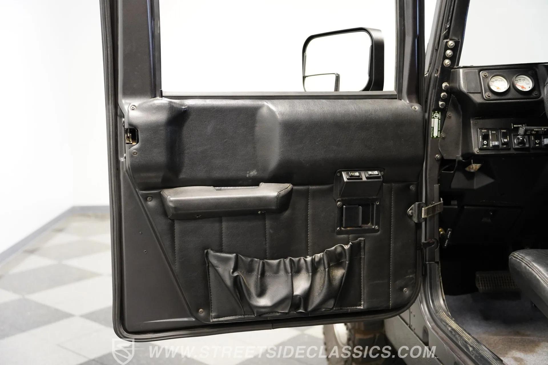 1998 AM General Hummer H1