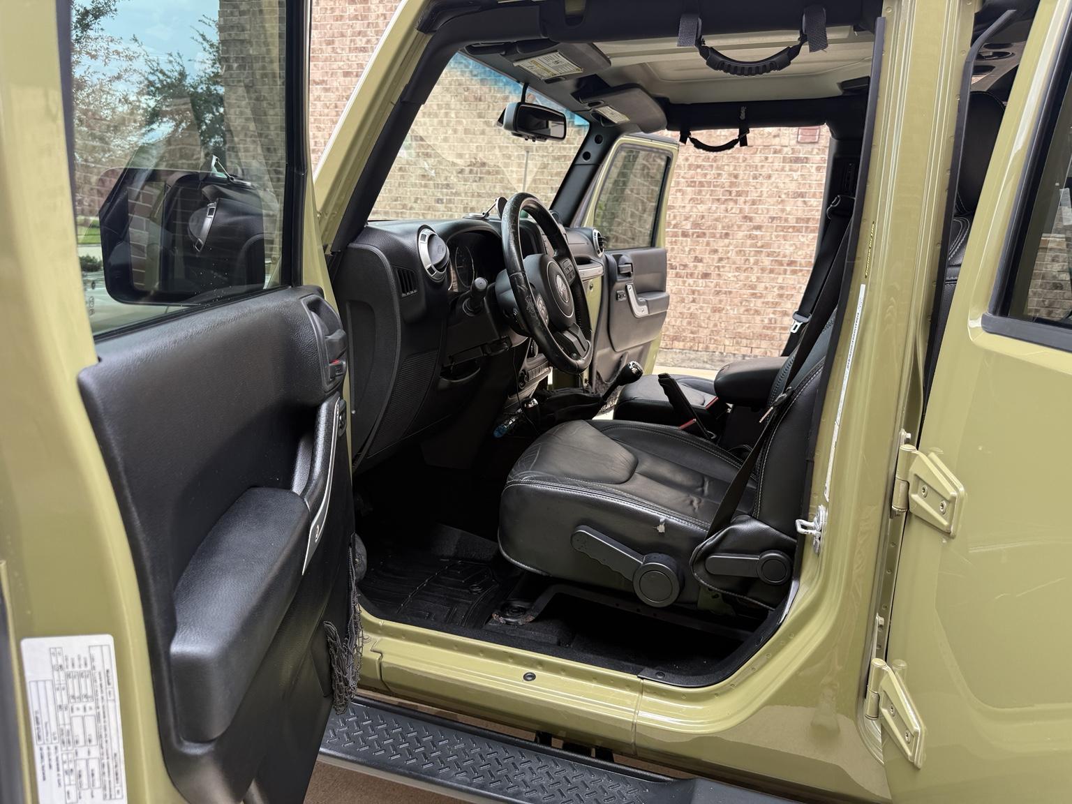 2013 Jeep Wrangler Sahara