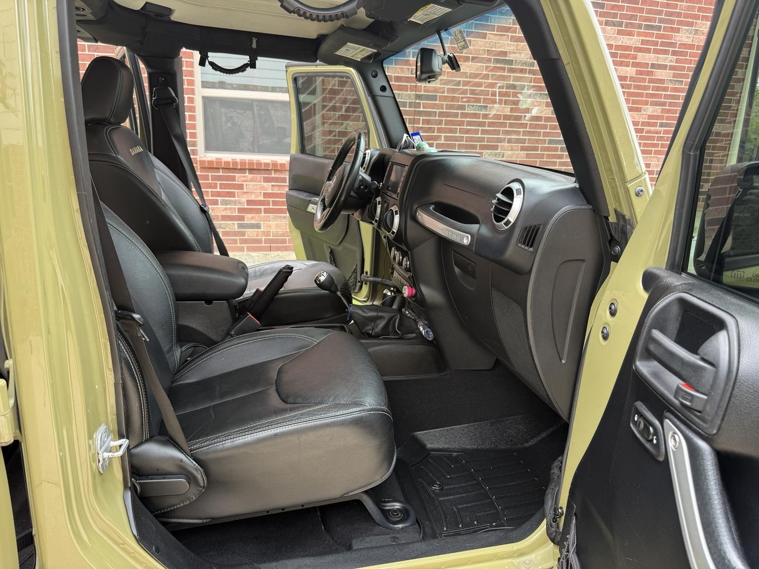 2013 Jeep Wrangler Sahara