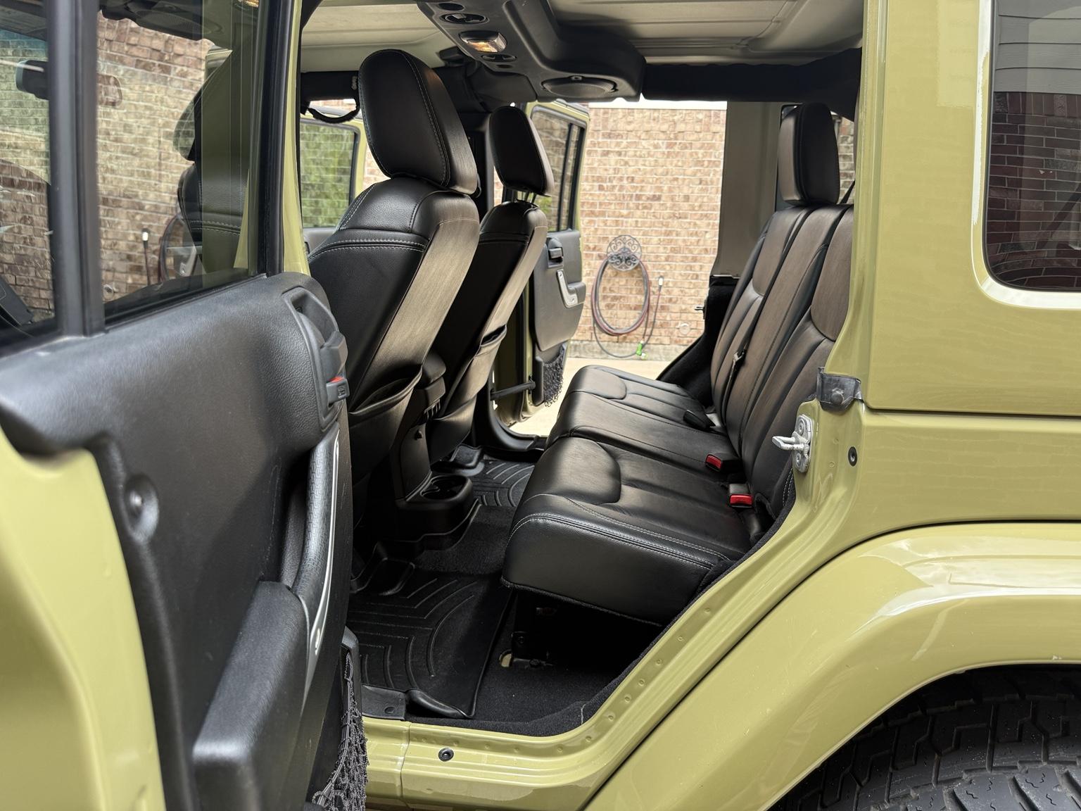 2013 Jeep Wrangler Sahara