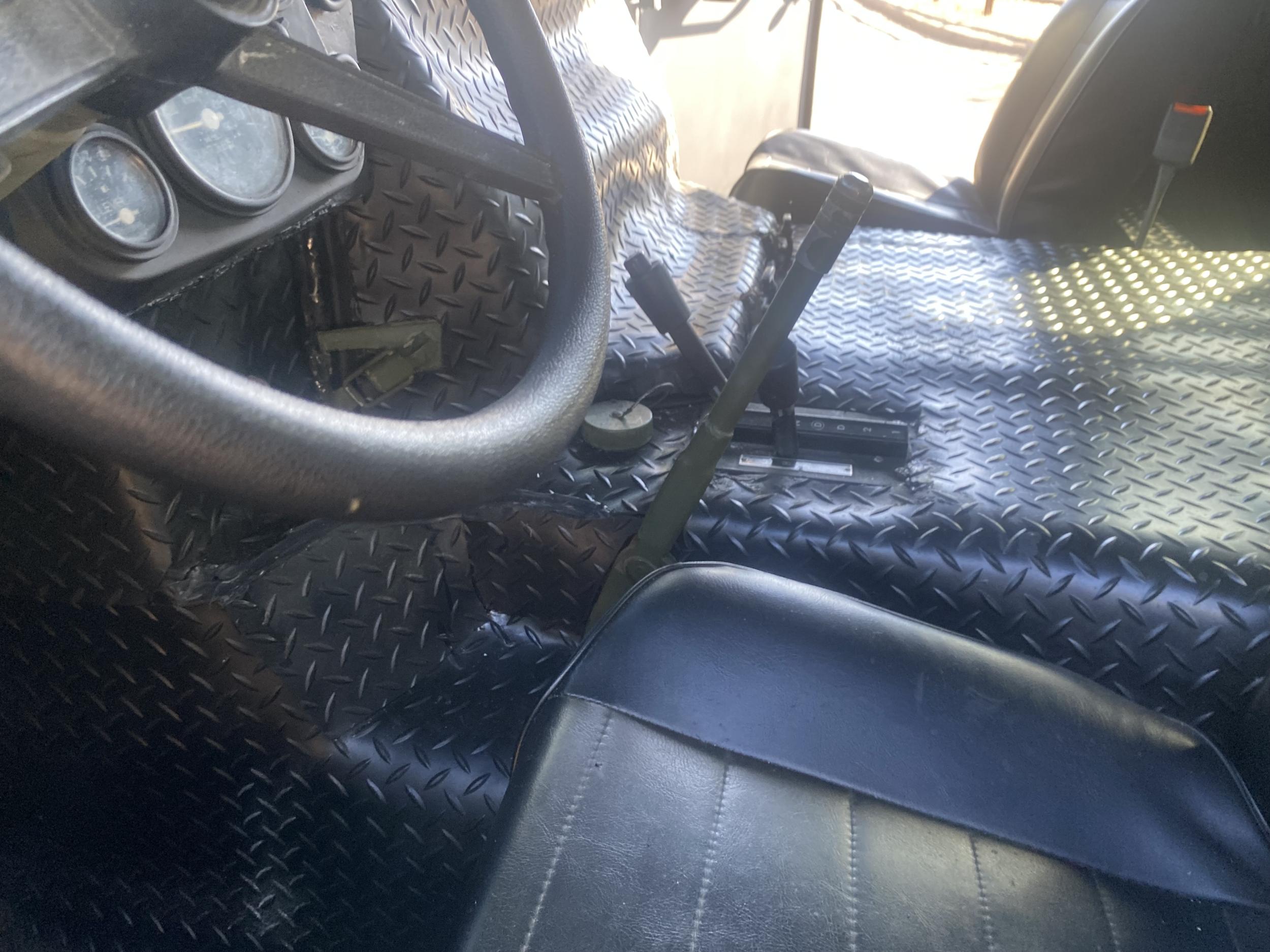 1993 AM General M998 HMMWV