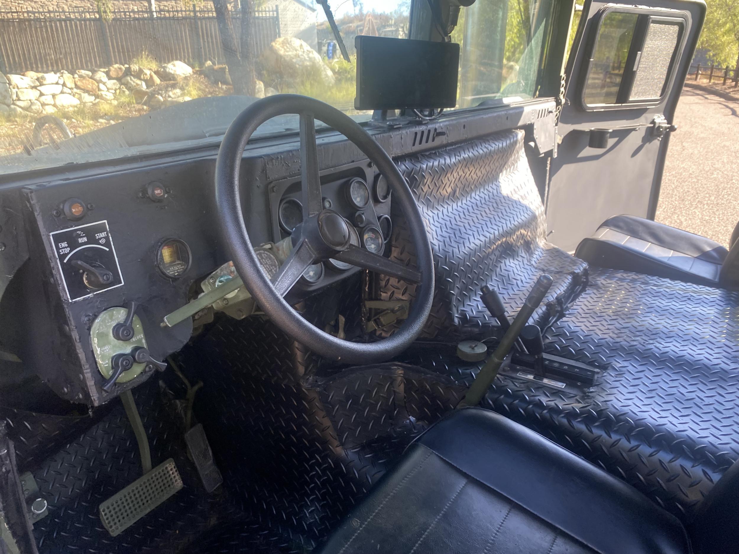 1993 AM General M998 HMMWV