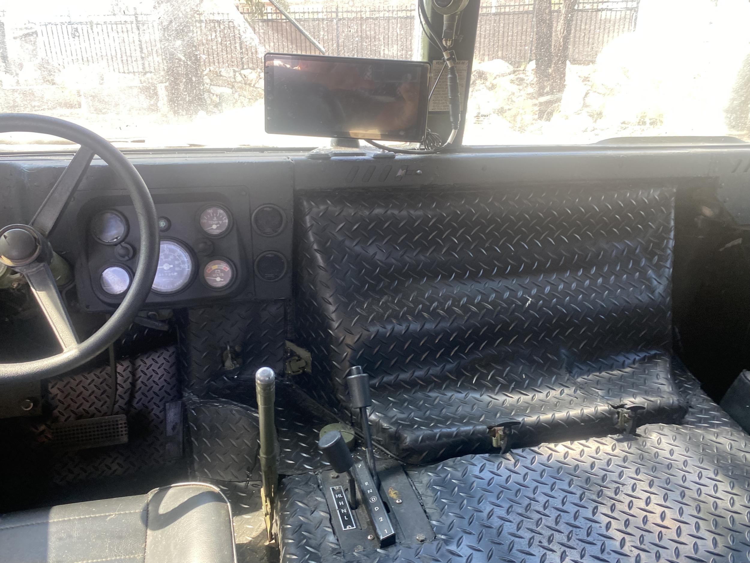 1993 AM General M998 HMMWV