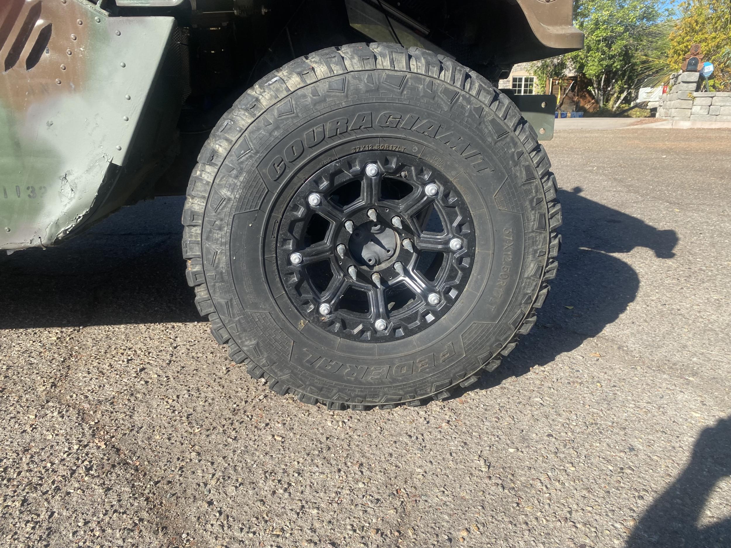 1993 AM General M998 HMMWV