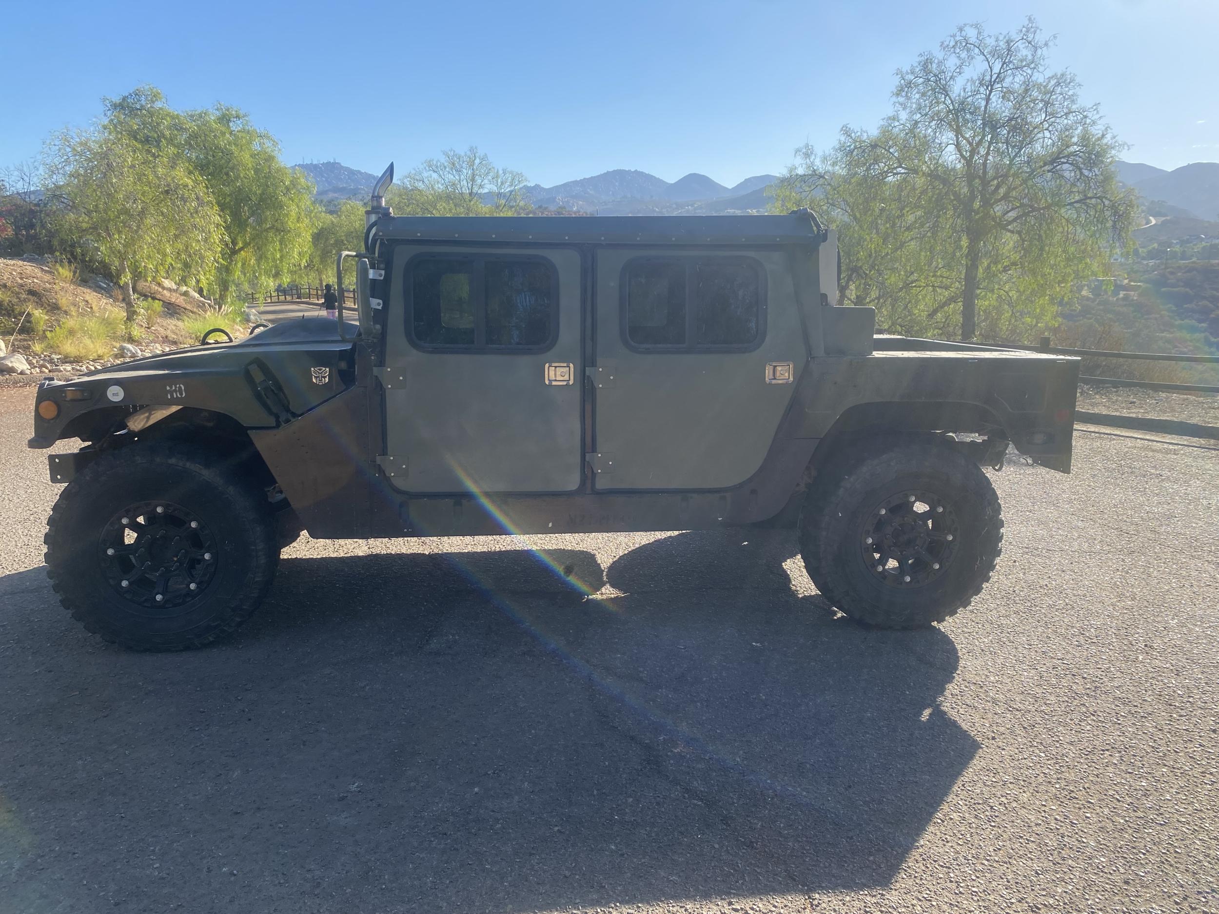 1993 AM General M998 HMMWV