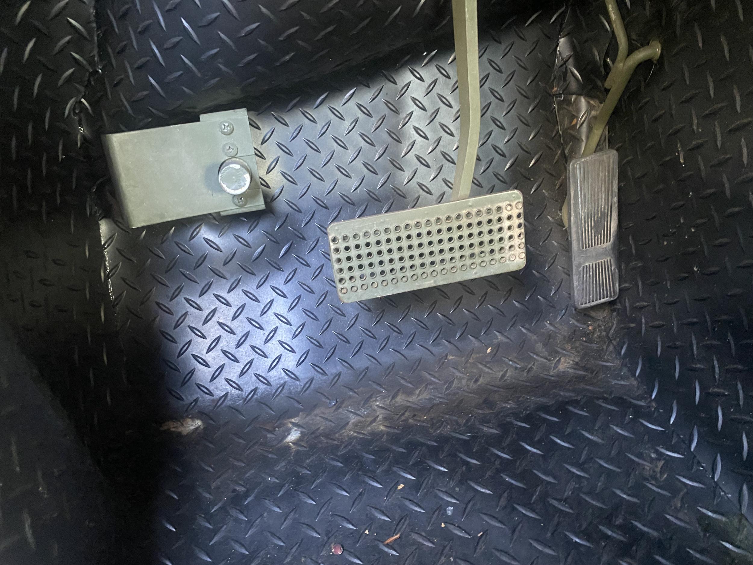 1993 AM General M998 HMMWV