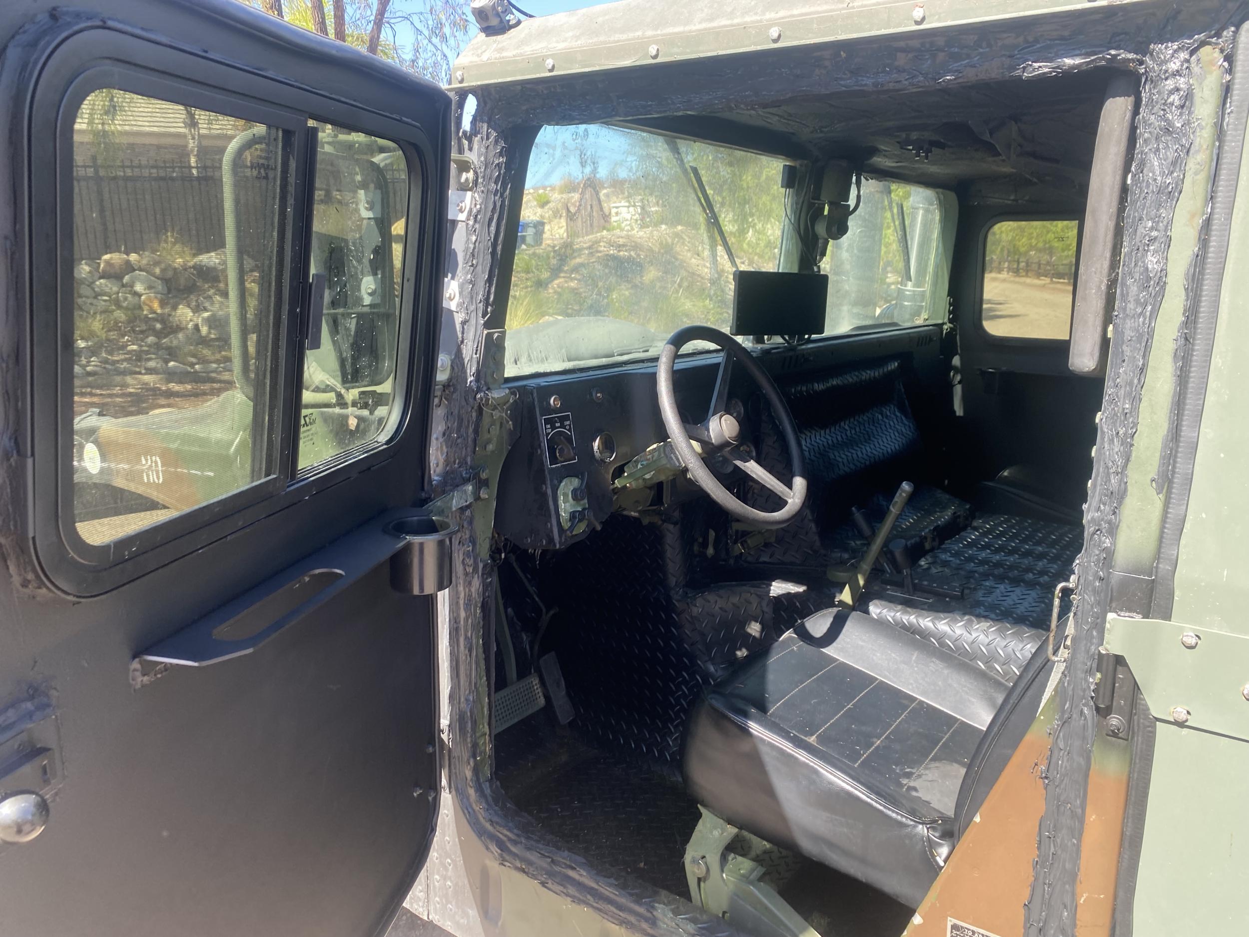 1993 AM General M998 HMMWV