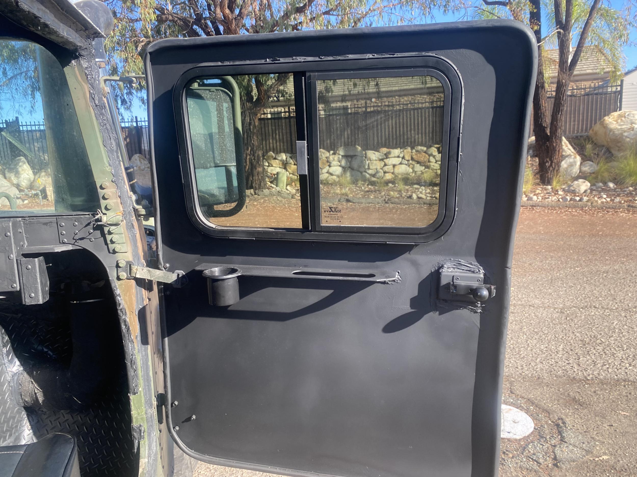 1993 AM General M998 HMMWV