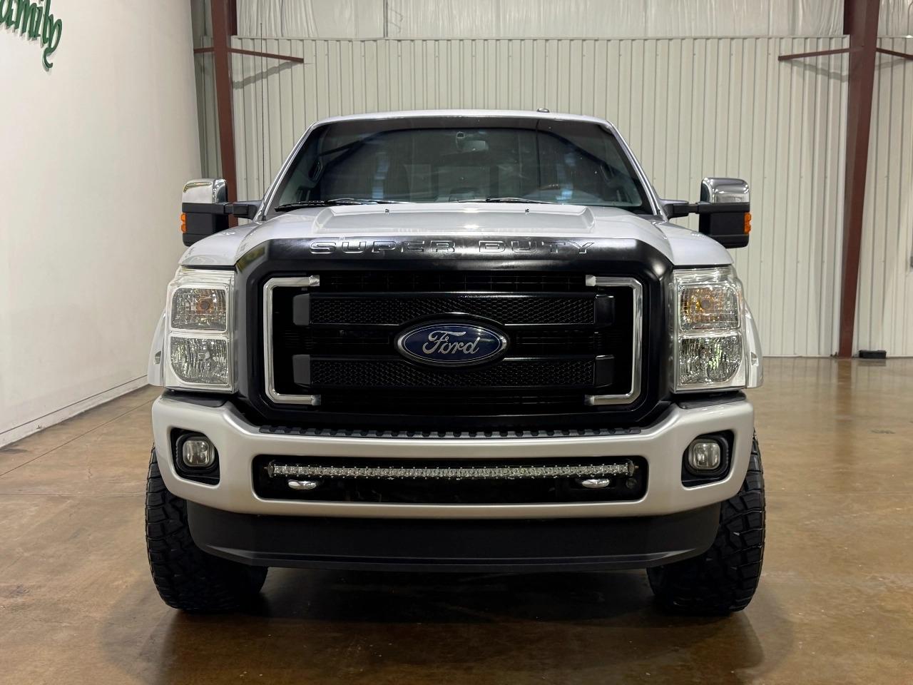2014 Ford F-250 Super Duty Platinum - 4